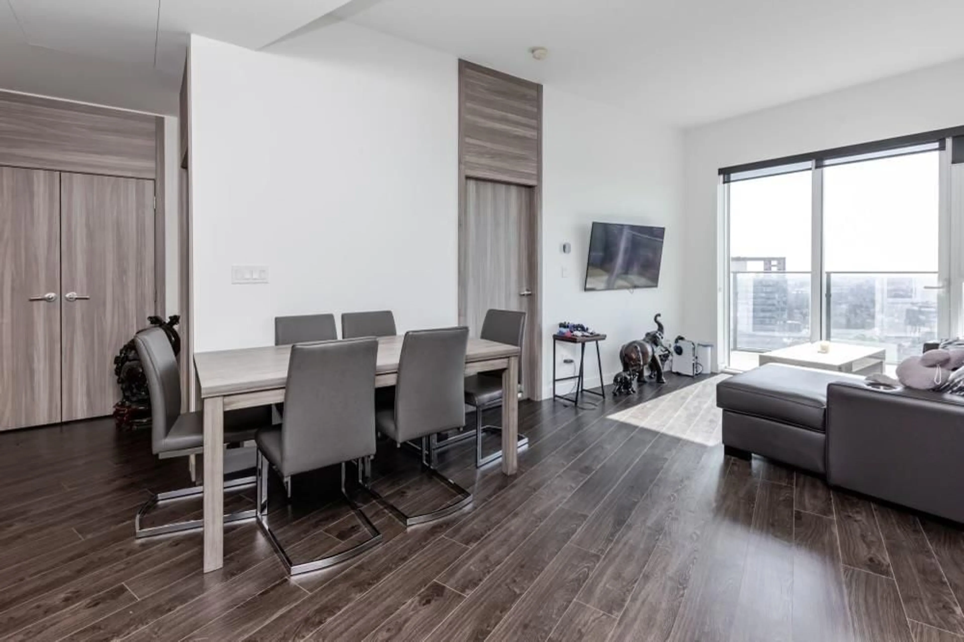 Unknown for 4106 - 9887 WHALLEY BOULEVARD, Surrey British Columbia V3T0P4