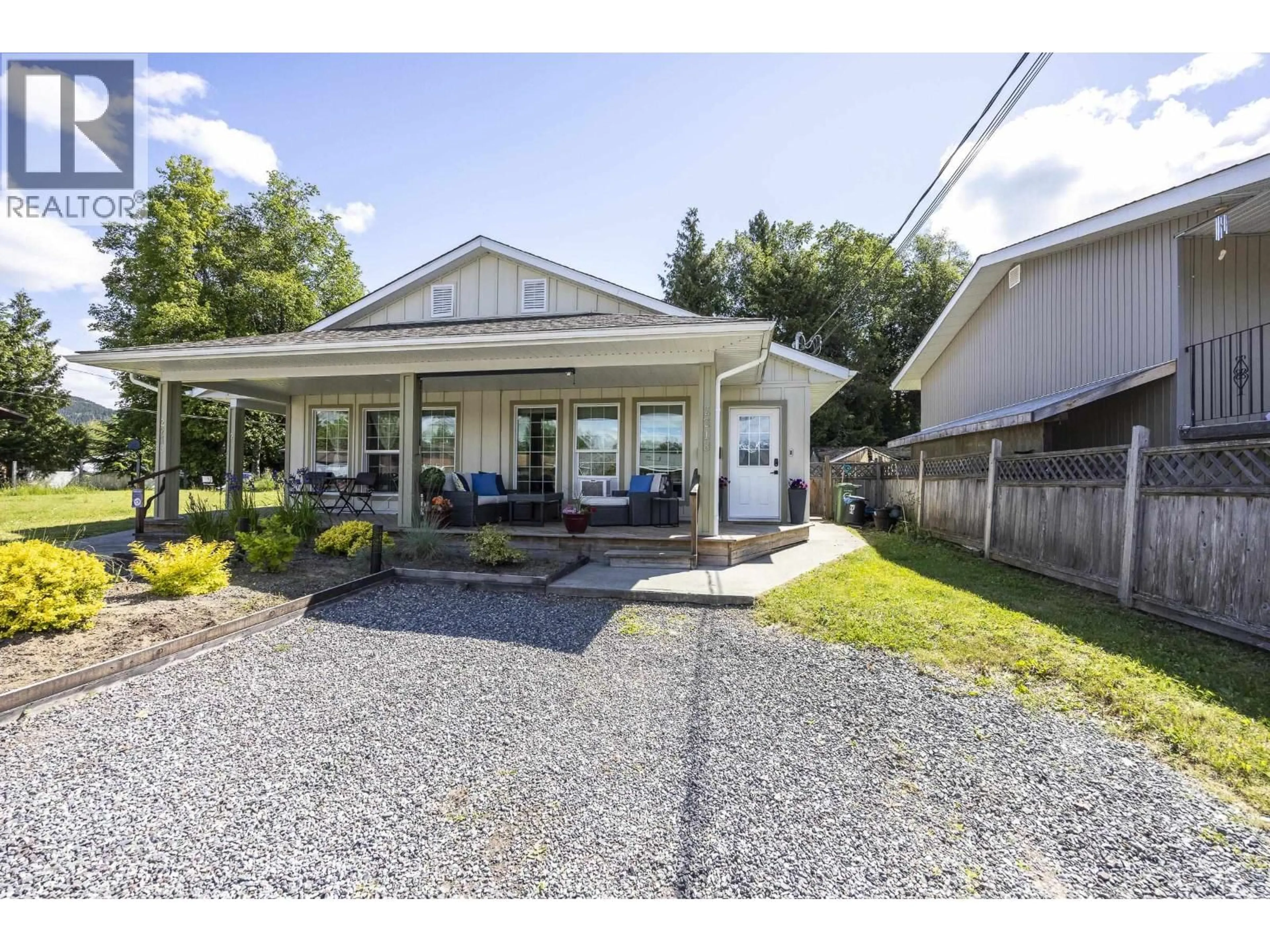 Unknown for 1 - 2218 EVERGREEN STREET, Terrace British Columbia V8G2P8