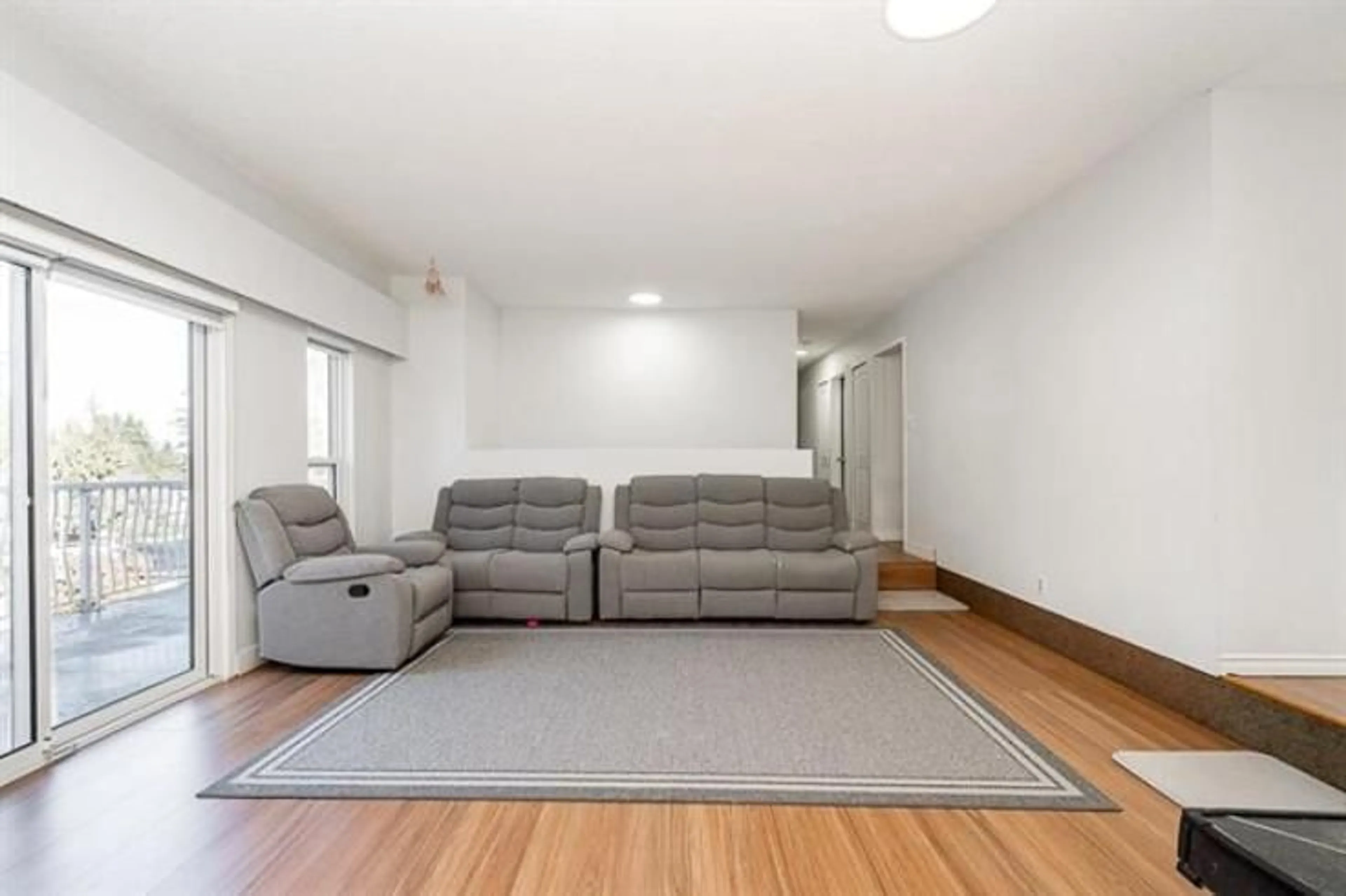 Living room with furniture, unknown for 4660 202 STREET, Langley British Columbia V3A5J3