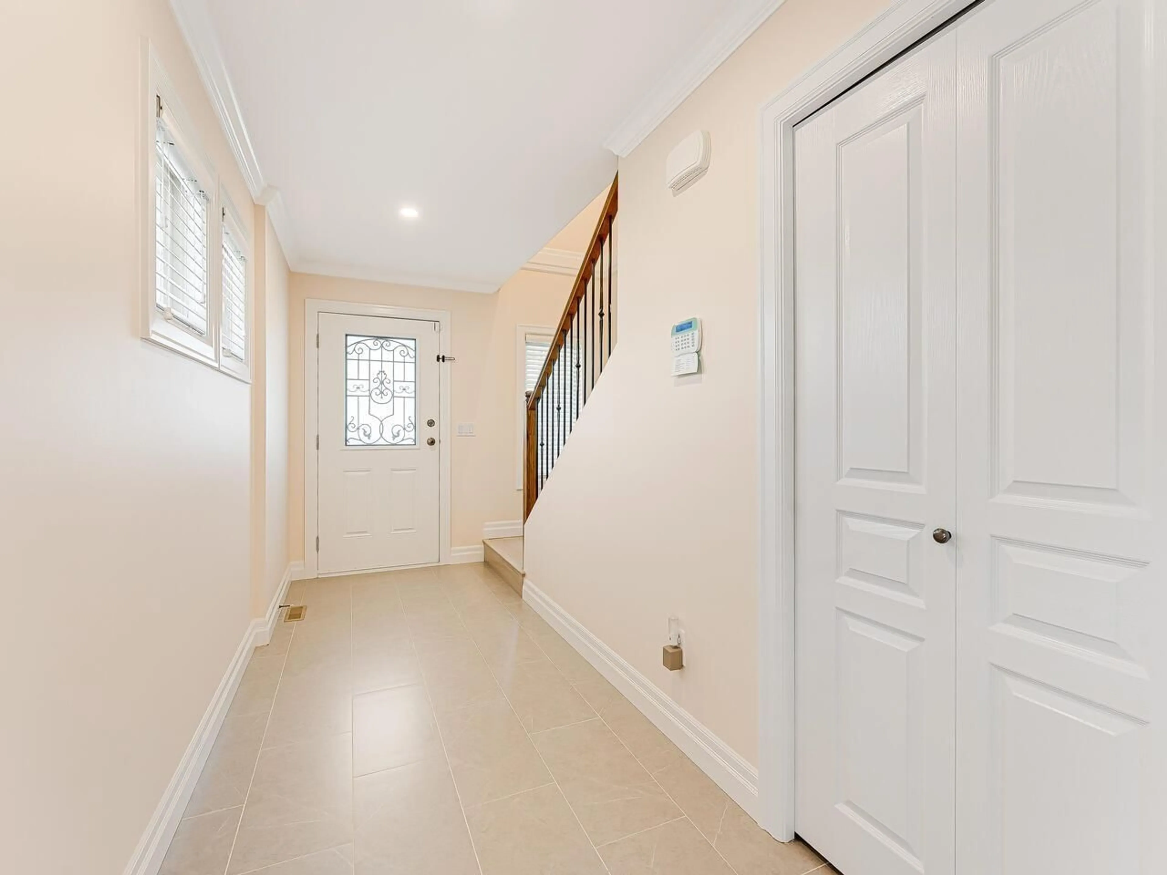 Indoor entryway for 8 - 6449 BLACKWOOD LANE, Chilliwack British Columbia V2R5X5