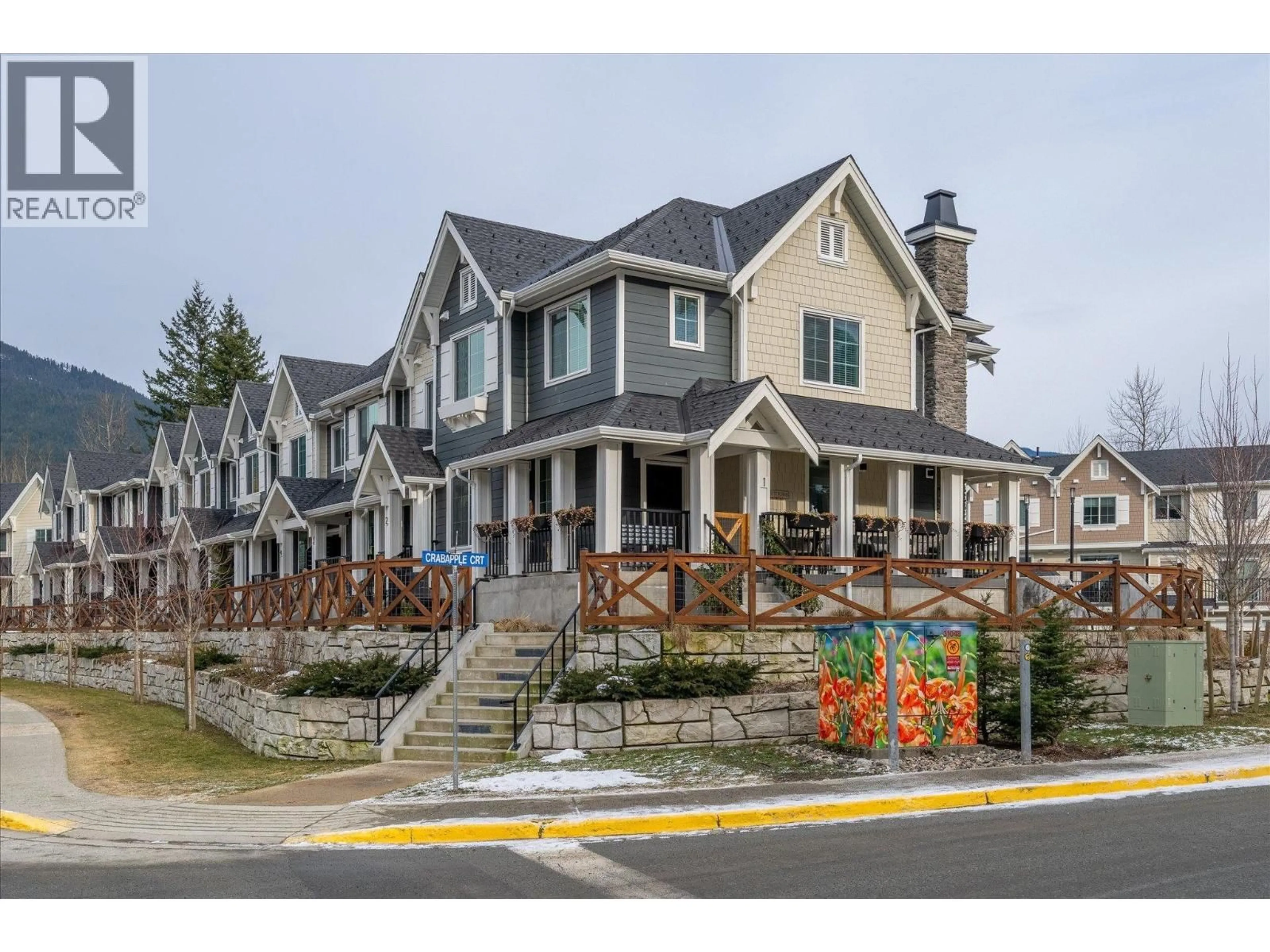 Home with vinyl exterior material, street for 1 - 7360 CRABAPPLE COURT, Pemberton British Columbia V0N2L1