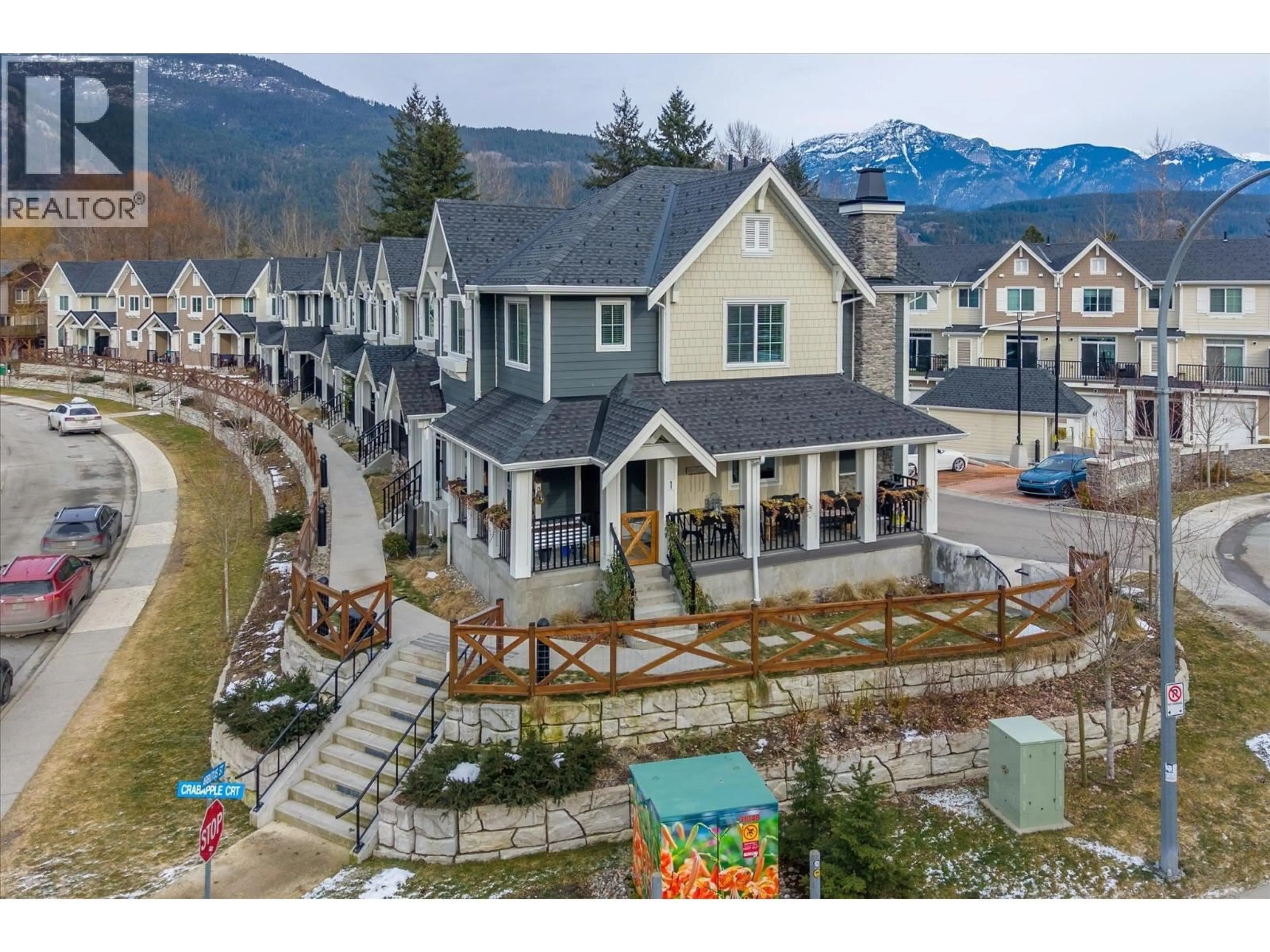 A pic from outside/outdoor area/front of a property/back of a property/a pic from drone, mountain view for 1 - 7360 CRABAPPLE COURT, Pemberton British Columbia V0N2L1