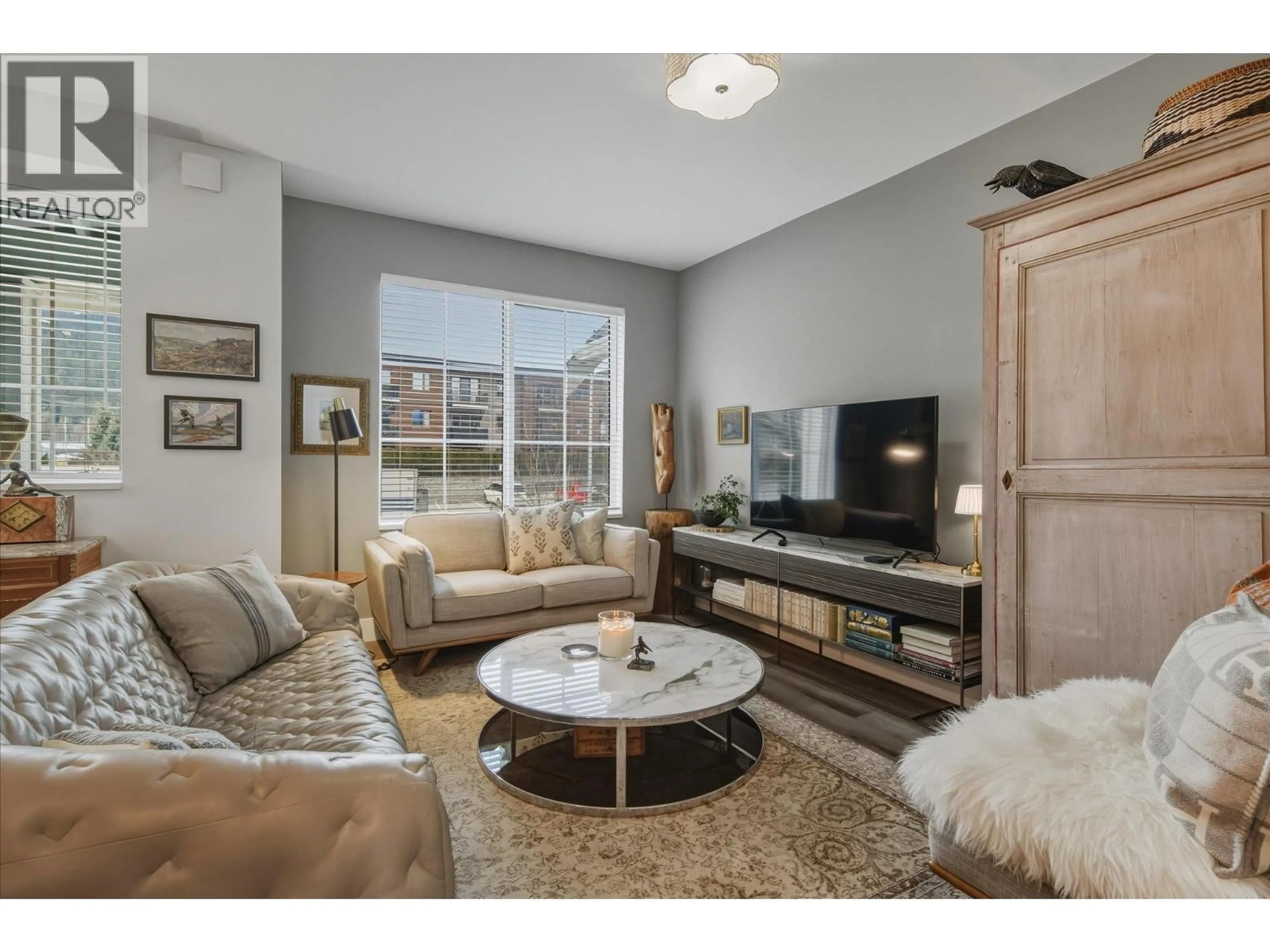 Living room with furniture, unknown for 1 - 7360 CRABAPPLE COURT, Pemberton British Columbia V0N2L1