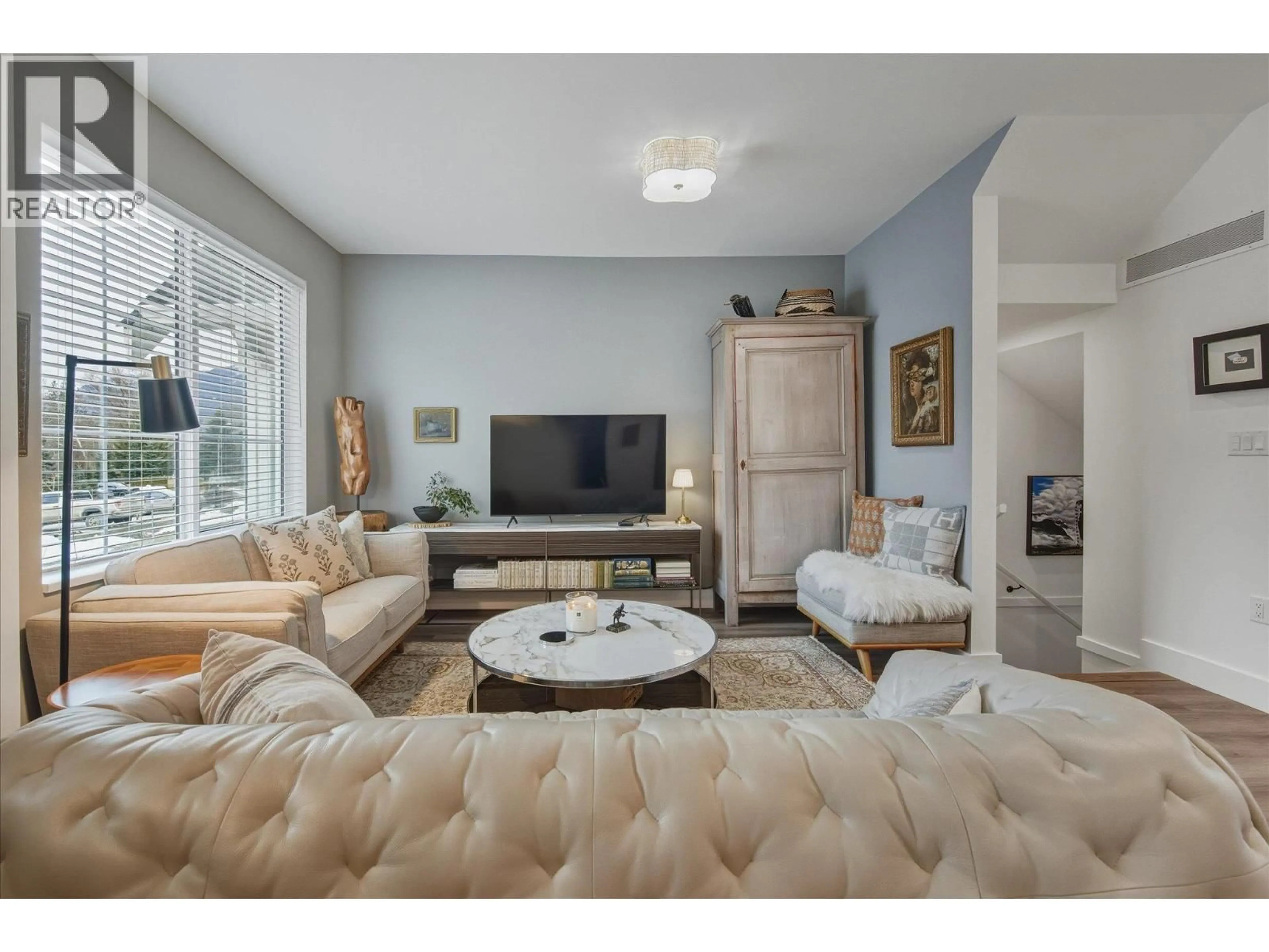 Living room with furniture, unknown for 1 - 7360 CRABAPPLE COURT, Pemberton British Columbia V0N2L1