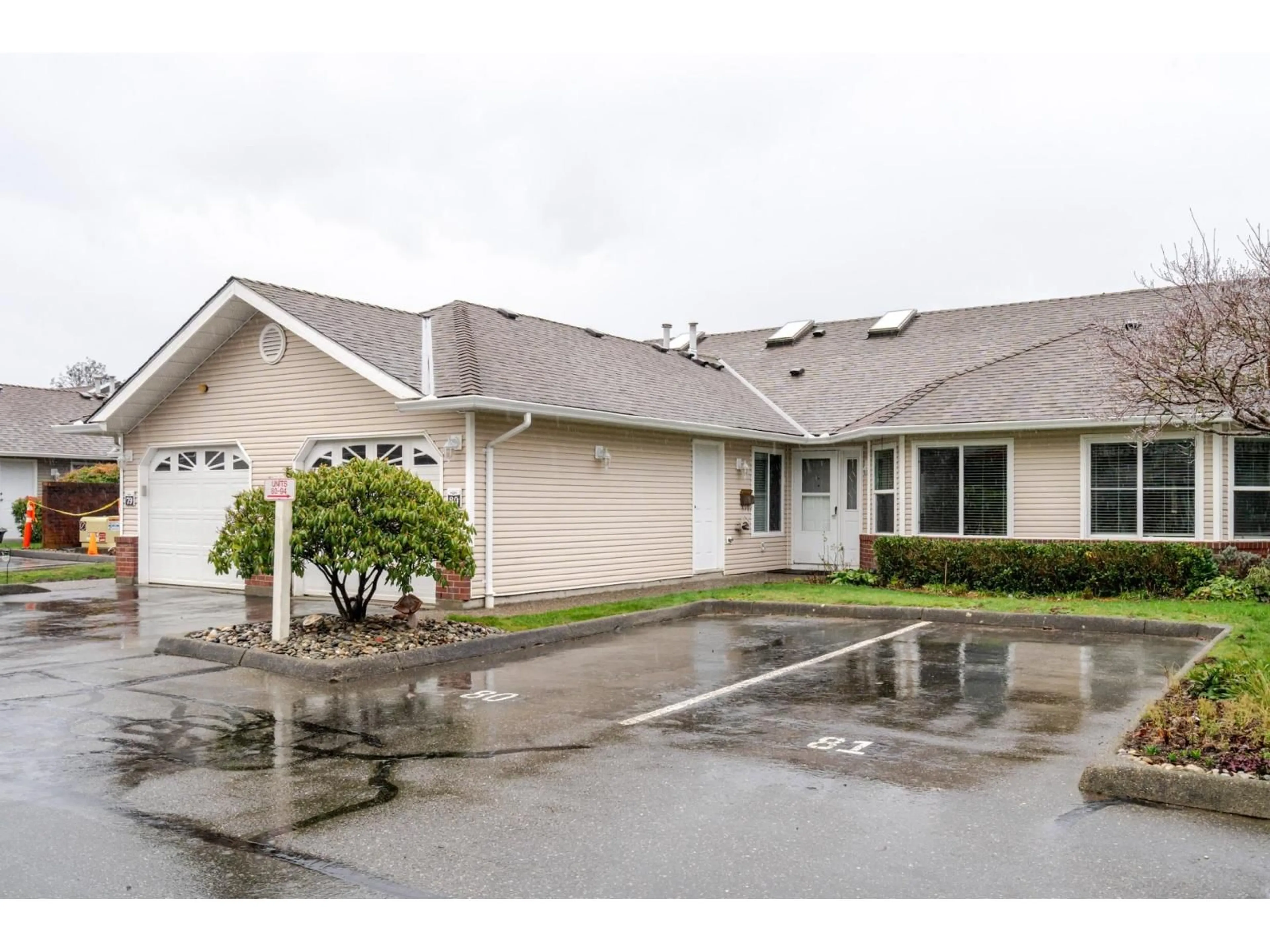 Unknown for 80 - 1973 WINFIELD DRIVE, Abbotsford British Columbia V3G1K6