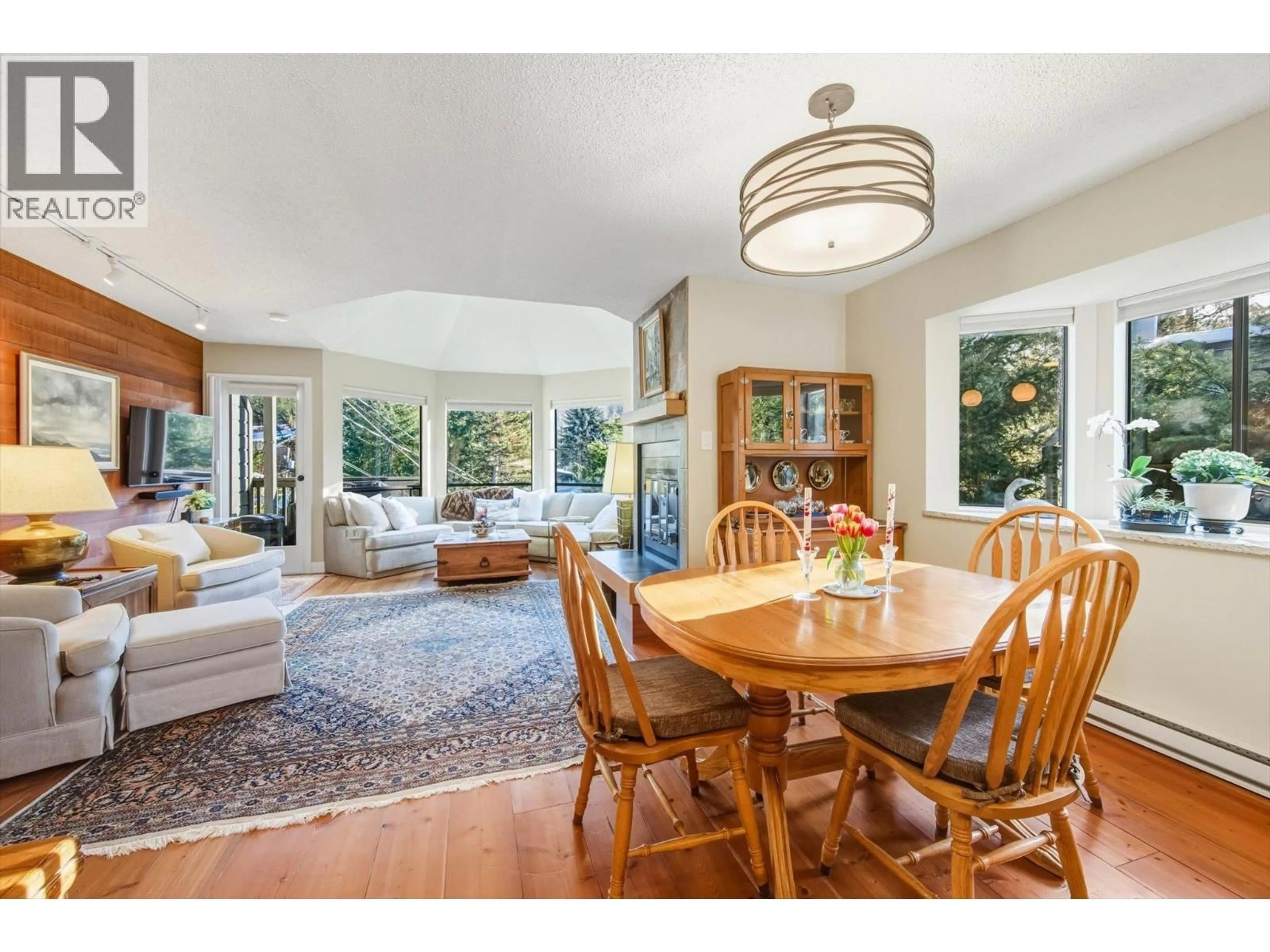 Dining room, wood/laminate floor for 2037 KAREN CRESCENT, Whistler British Columbia V8E0A9