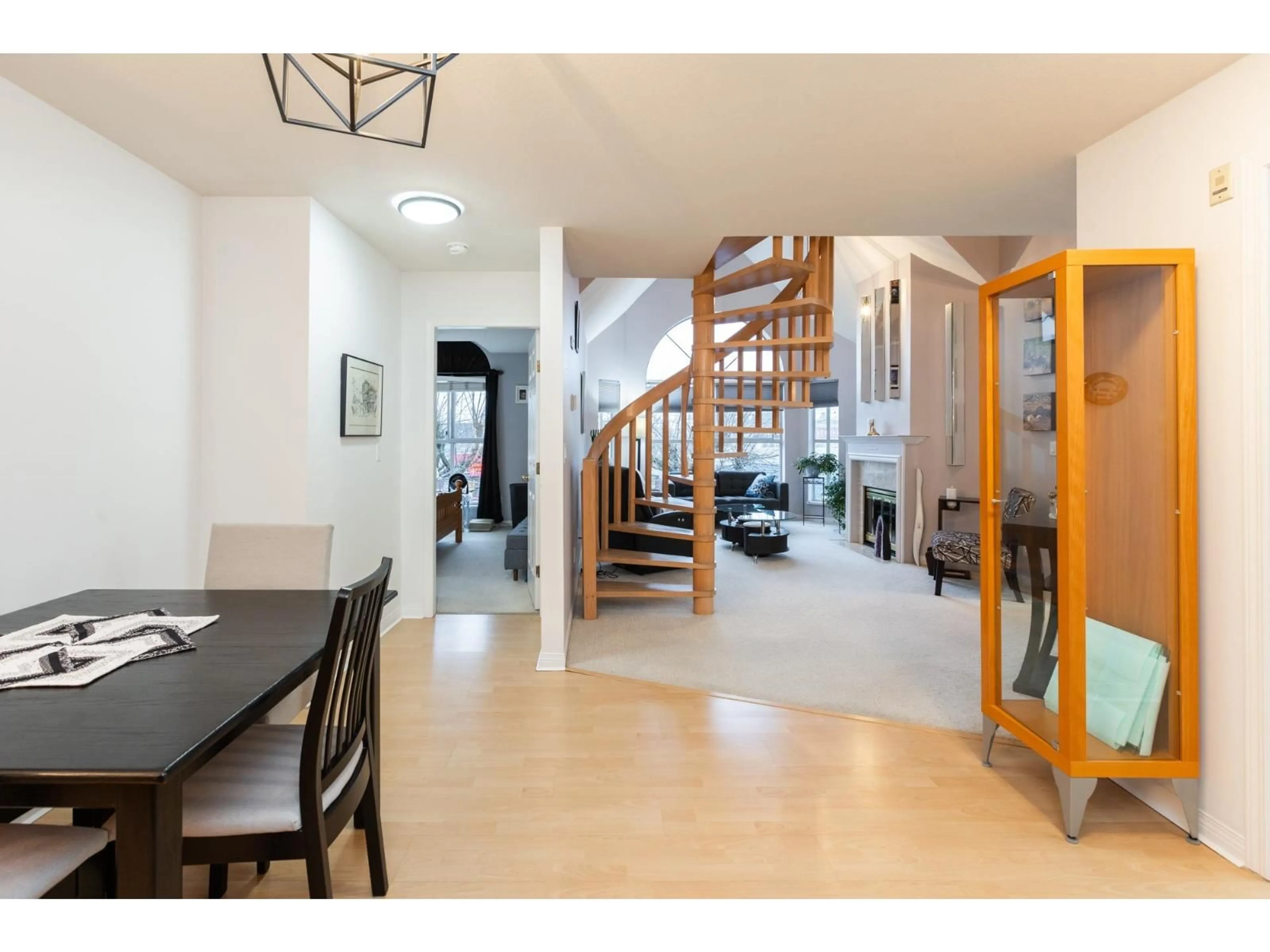 Indoor foyer for 308 - 7171 121 STREET, Surrey British Columbia V3W1G9