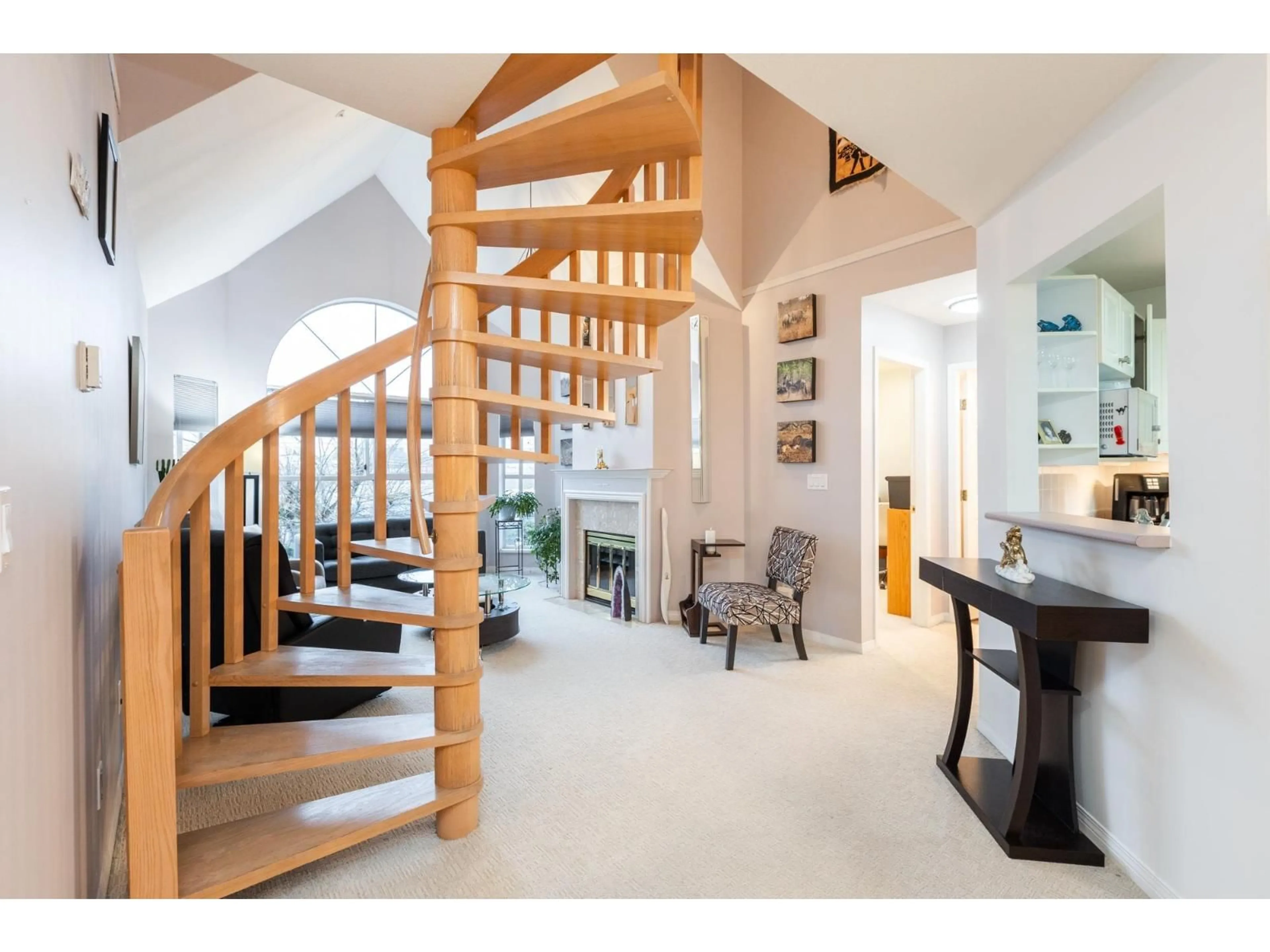 Indoor foyer for 308 - 7171 121 STREET, Surrey British Columbia V3W1G9