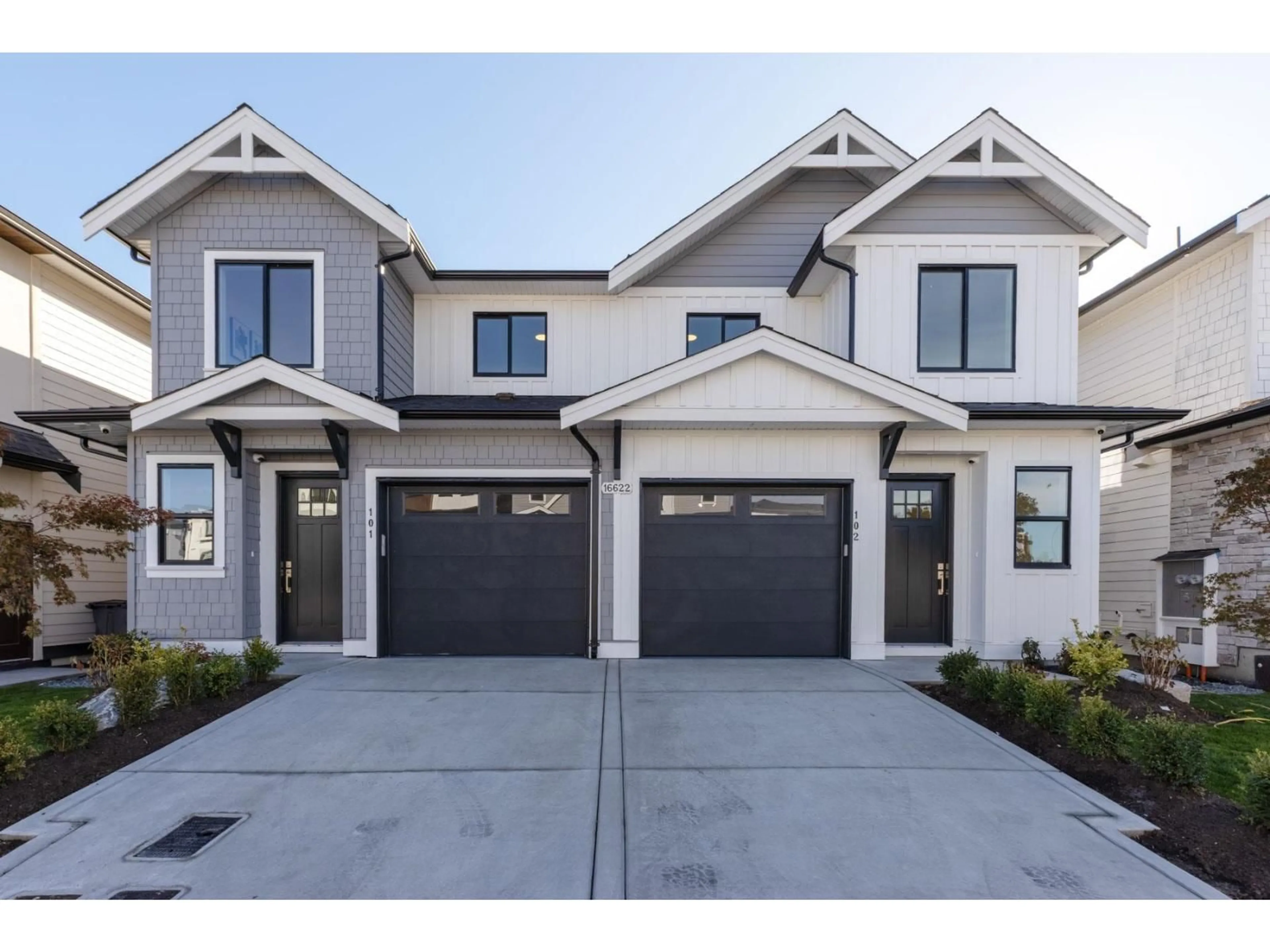 Home with vinyl exterior material, street for 101 - 16622 18A AVENUE, Surrey British Columbia V3Z9X5