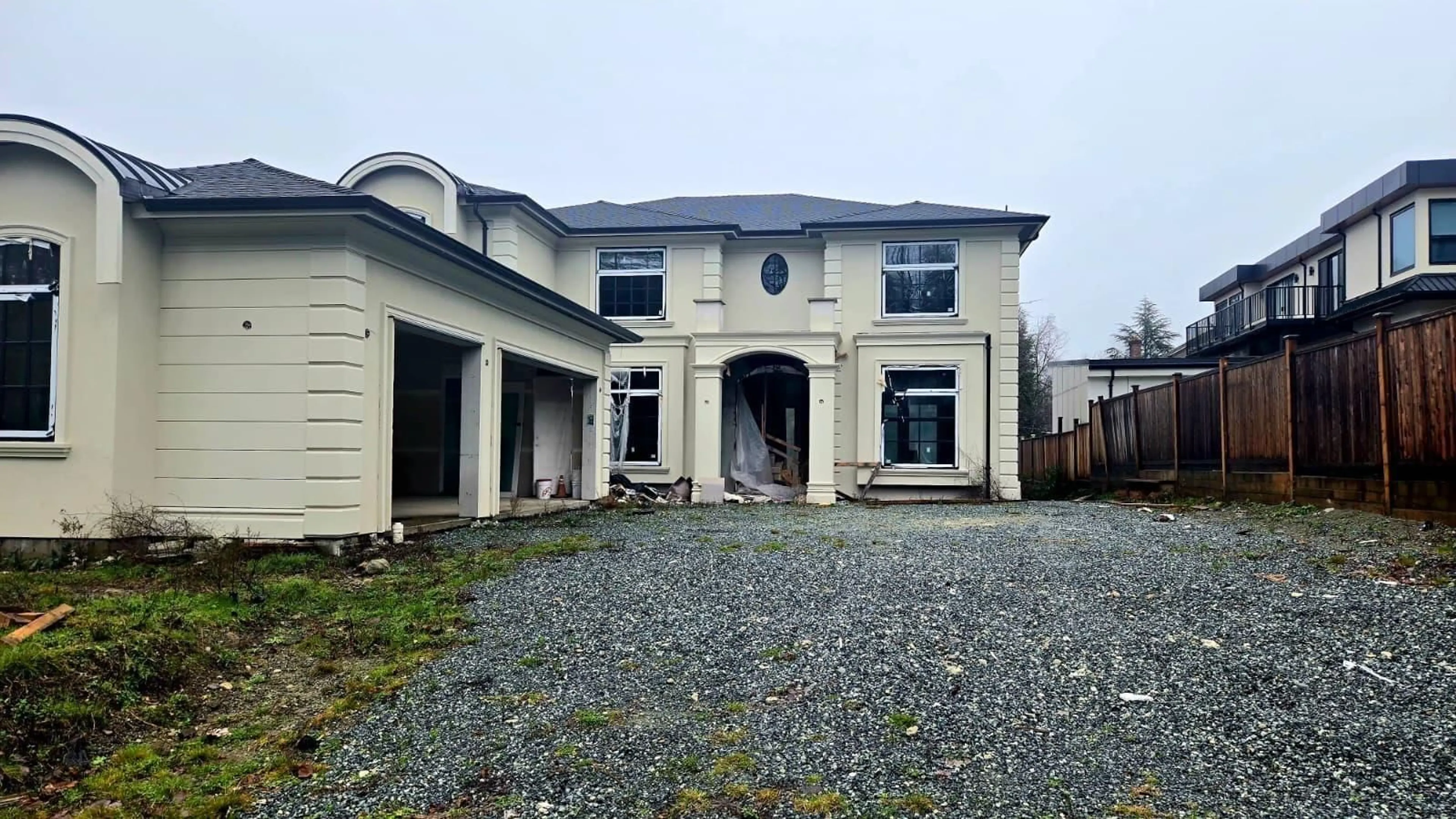 A pic from outside/outdoor area/front of a property/back of a property/a pic from drone, building for 2828 164 STREET, Surrey British Columbia V3Z0X9