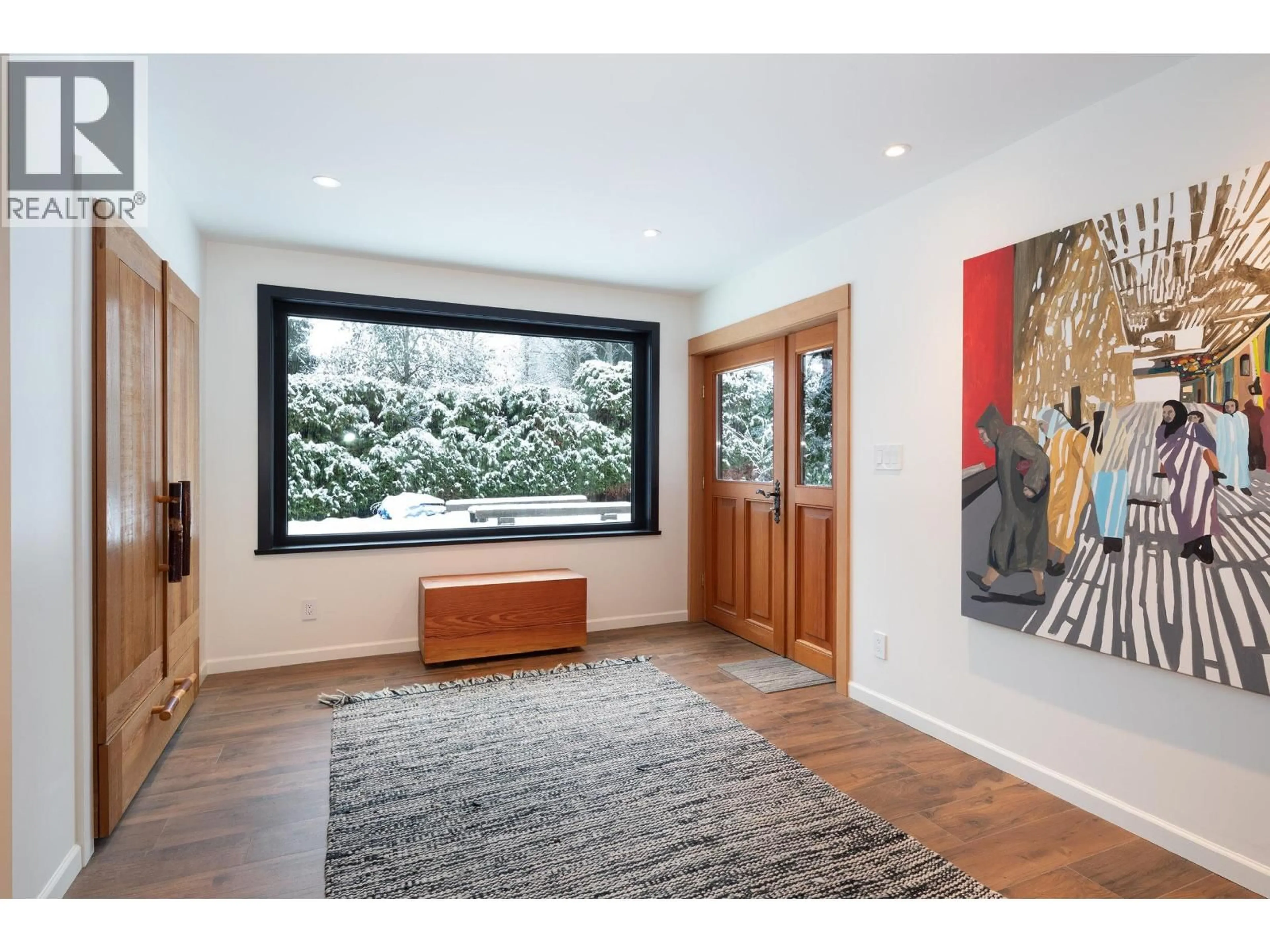 Indoor entryway for 6818 BEAVER LANE, Whistler British Columbia V8E0C5