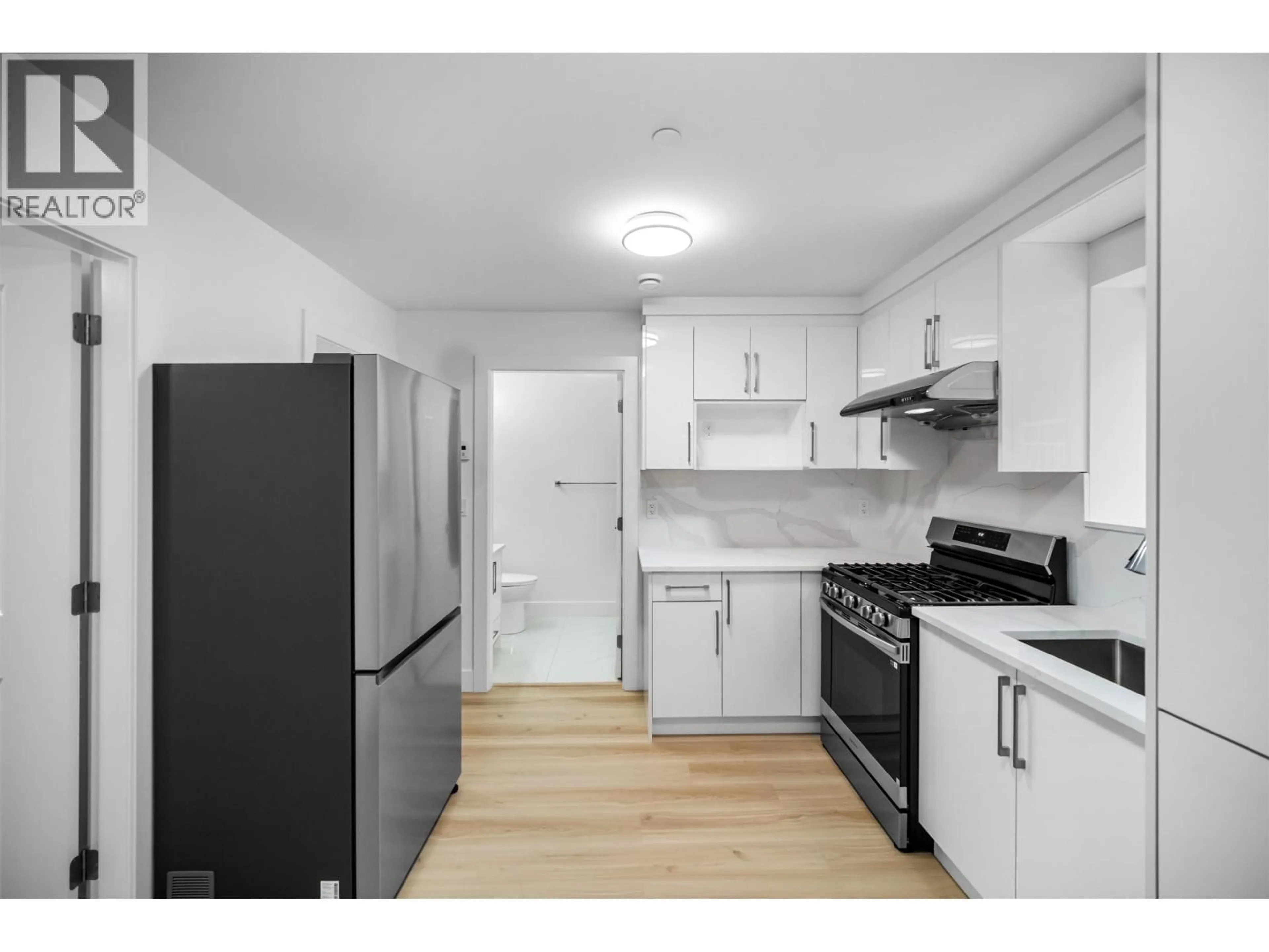 Standard kitchen, unknown for 2076 50TH AVENUE, Vancouver British Columbia V5P1V3