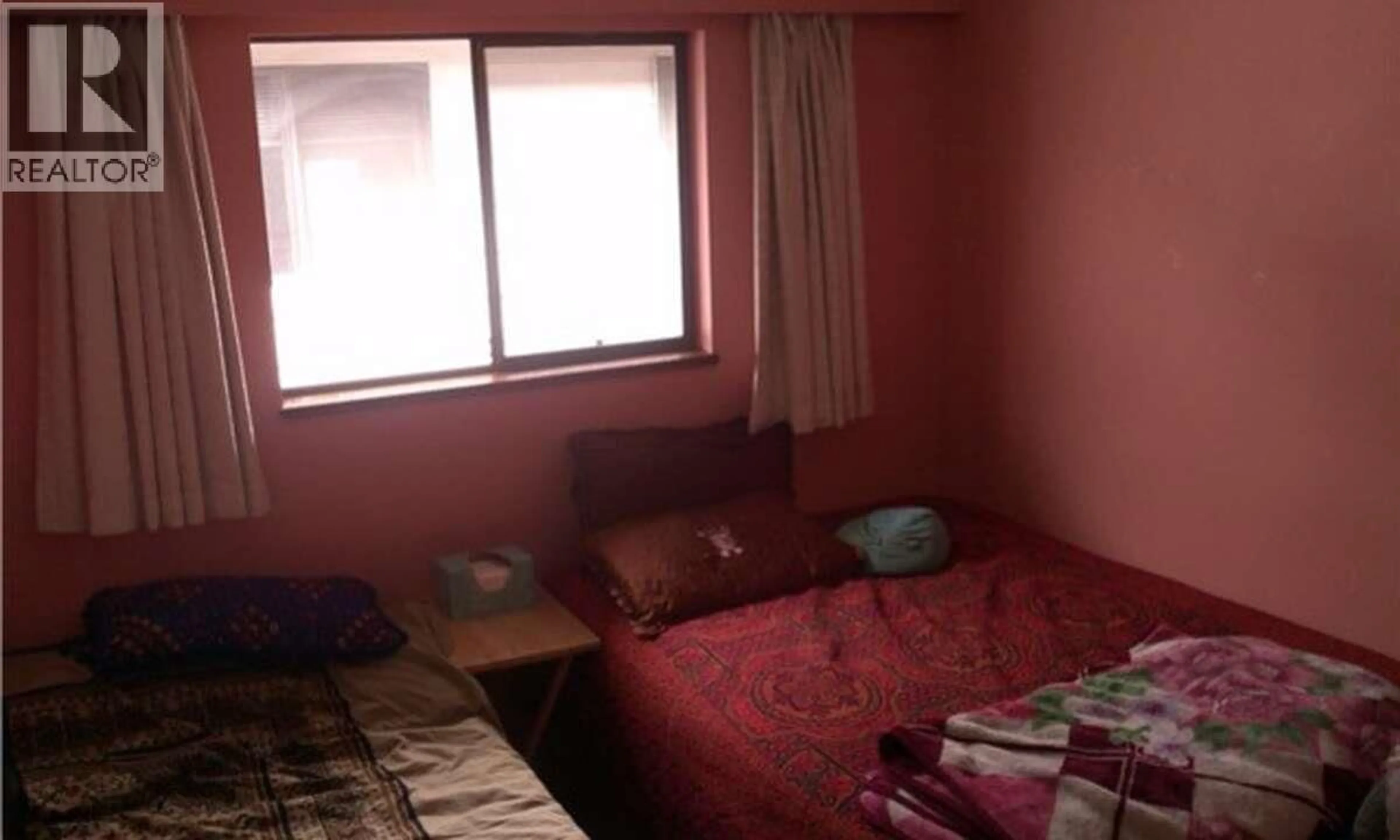 A pic of a room for 1810 TAYLOR STREET, Port Coquitlam British Columbia V3C4S8