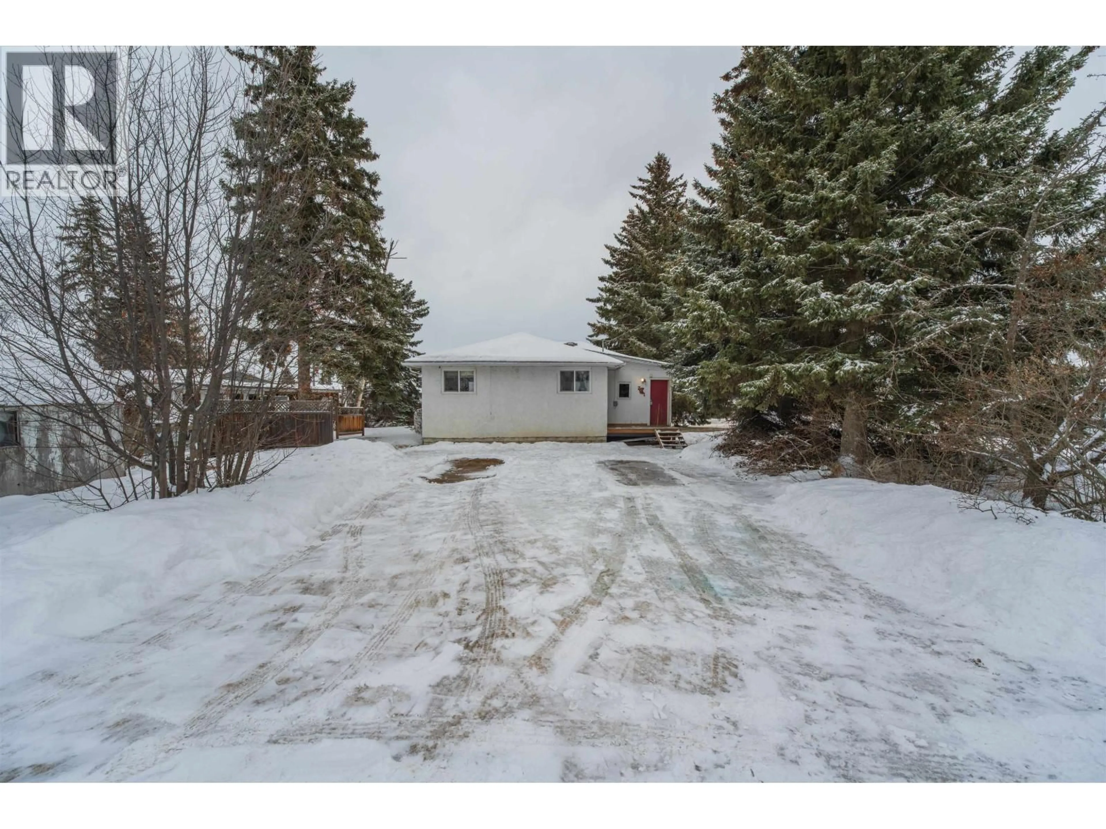 A pic from outside/outdoor area/front of a property/back of a property/a pic from drone, street for 2733 BURRARD AVENUE, Vanderhoof British Columbia V0J3A0