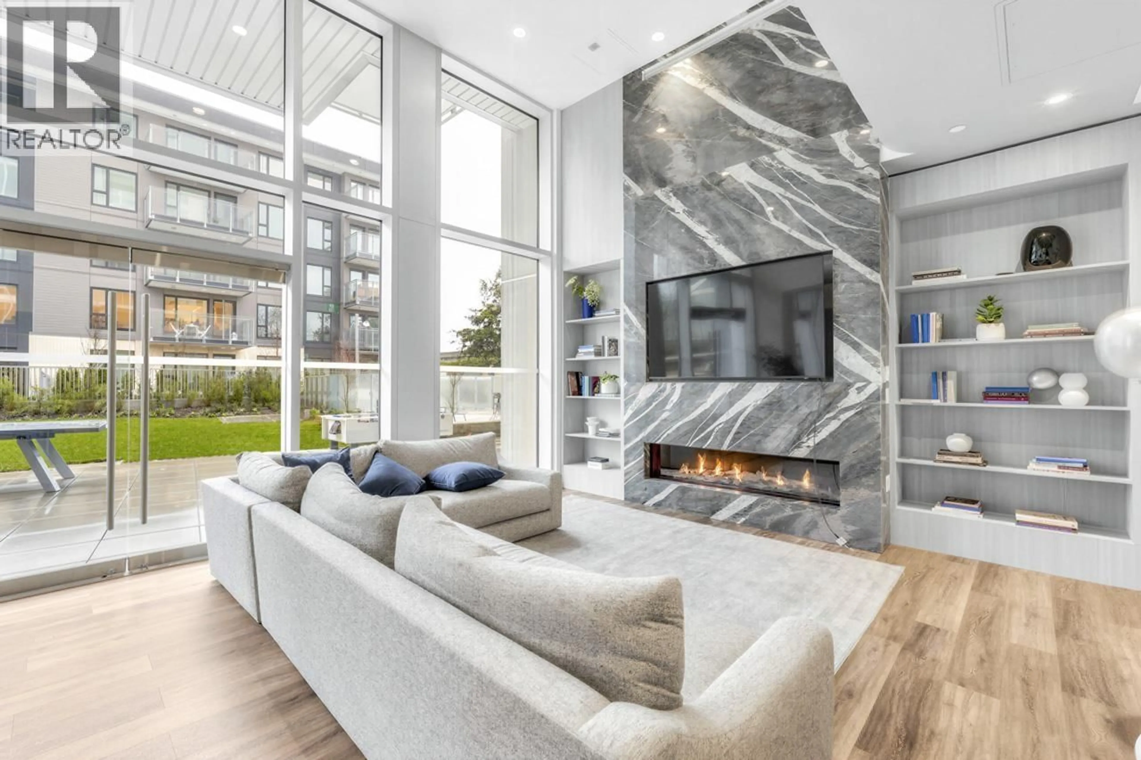 Living room with furniture, unknown for 1909 - 5685 HALLEY AVENUE, Burnaby British Columbia V5H0L9