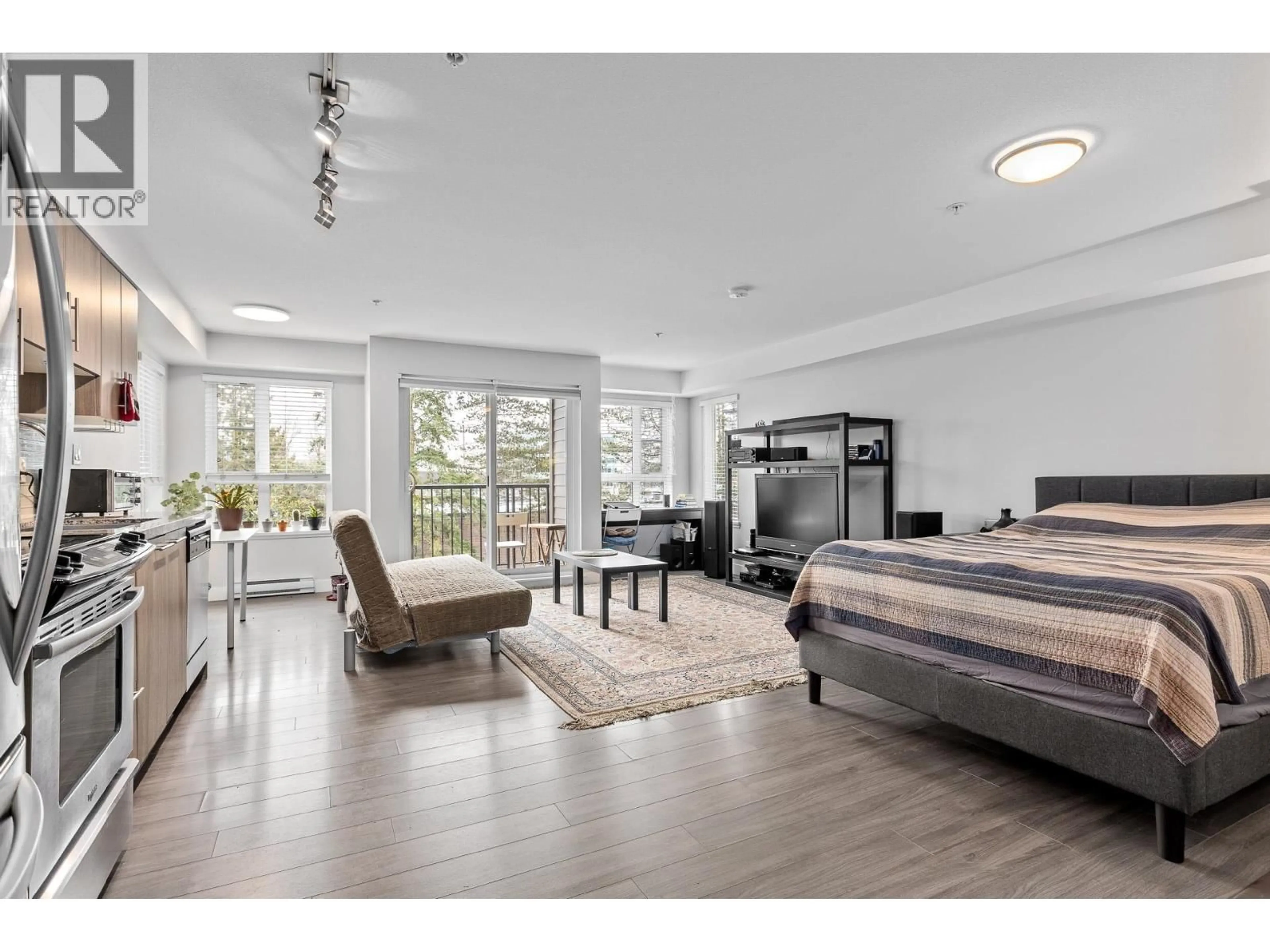 Living room with furniture, wood/laminate floor for 315 - 12075 EDGE STREET, Maple Ridge British Columbia V2X9E6