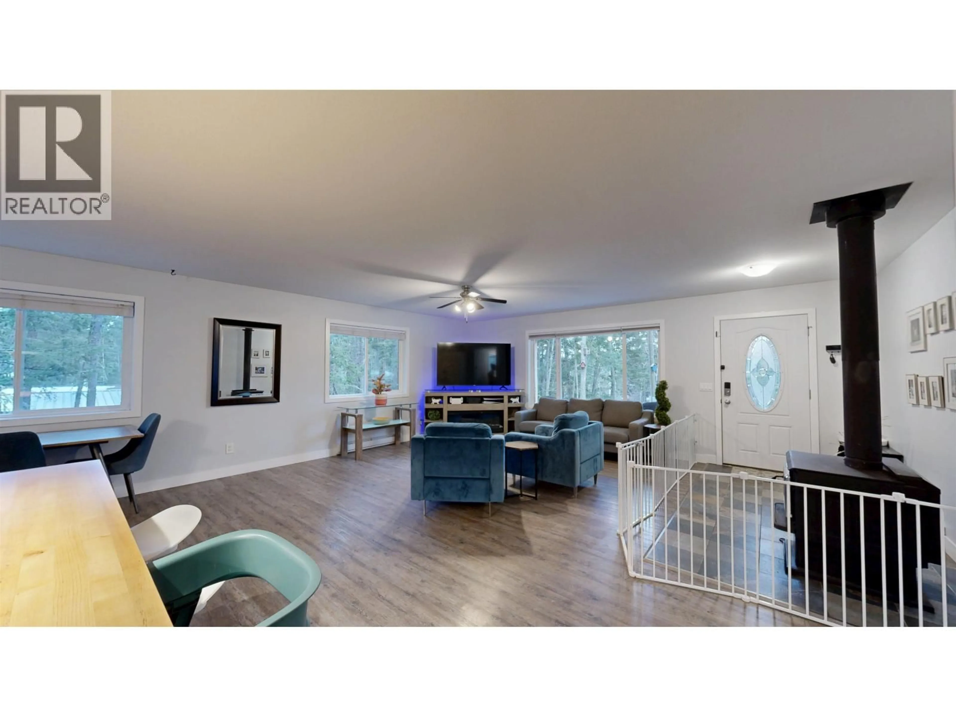 Living room with furniture, unknown for 4887 GLOINNZUN CRESCENT, 108 Mile Ranch British Columbia V0K2Z0