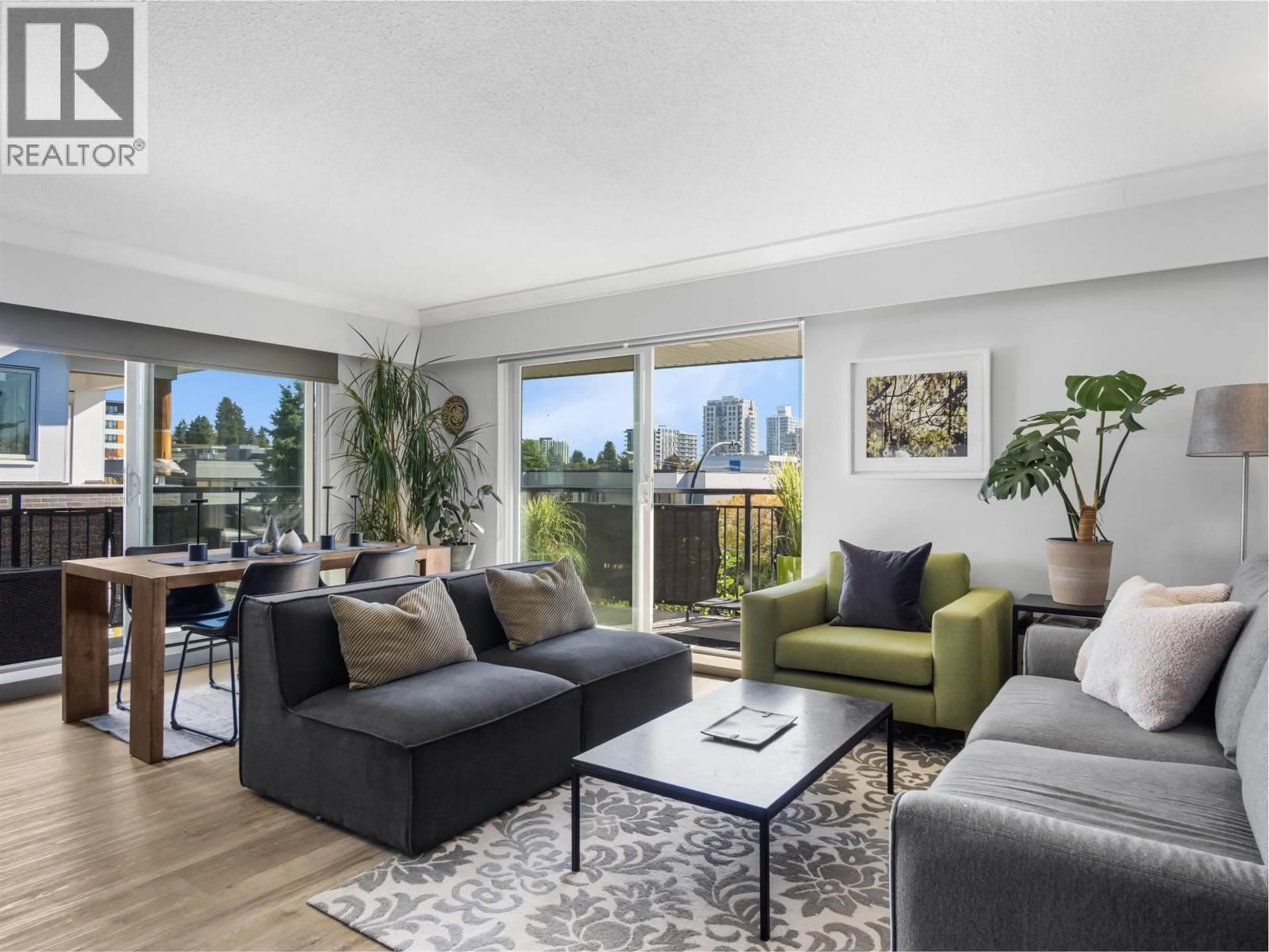 Living room with furniture, unknown for 306 - 134 20TH STREET, North Vancouver British Columbia V7M1Y4