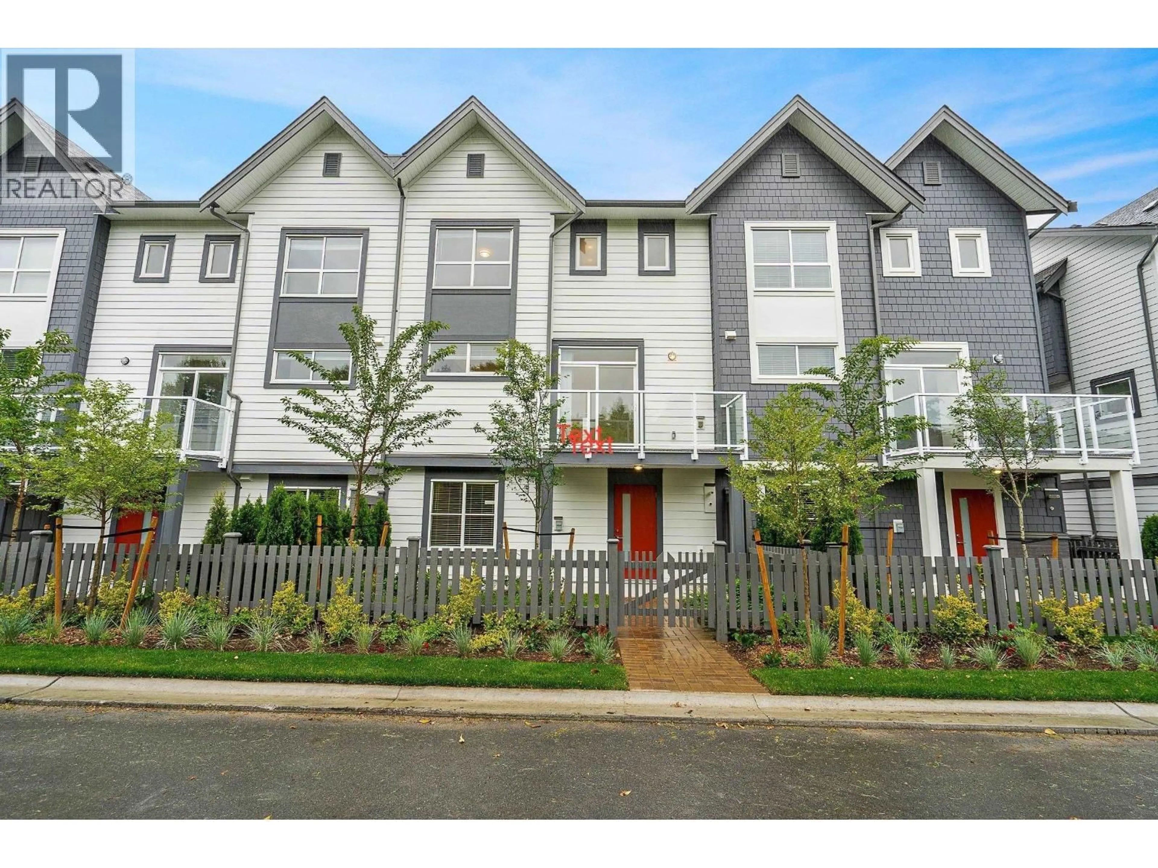 Home with vinyl exterior material, street for 12 - 23785 DEWDNEY TRUNK ROAD, Maple Ridge British Columbia V4R1W1