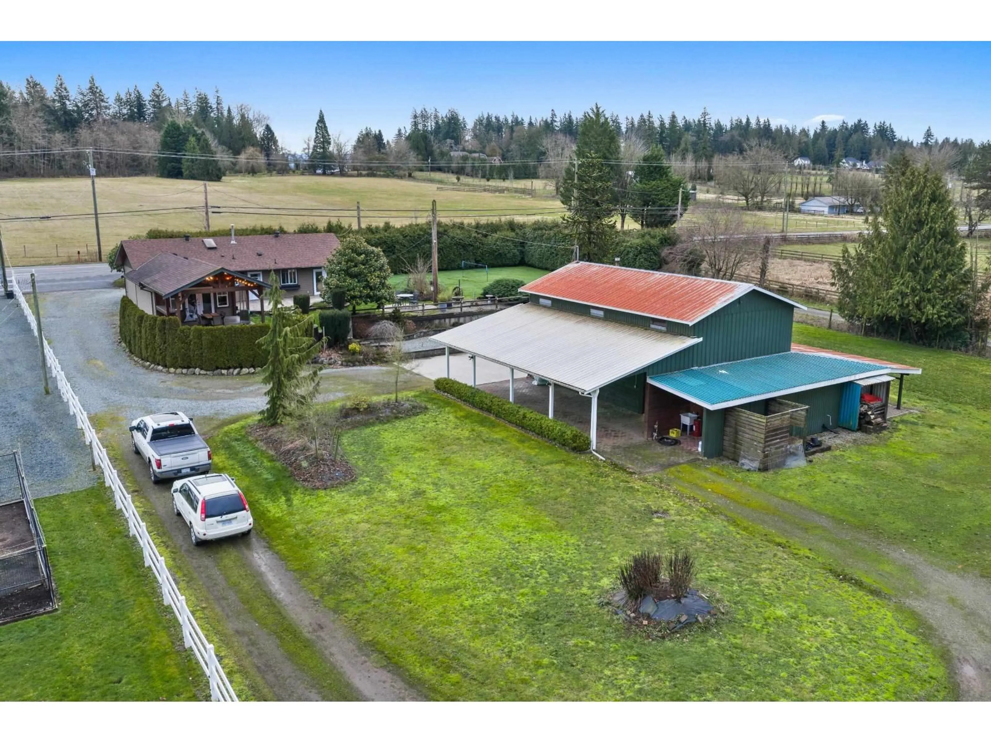 A pic from outside/outdoor area/front of a property/back of a property/a pic from drone, mountain view for 2147 216 STREET, Langley British Columbia V2Z1P6