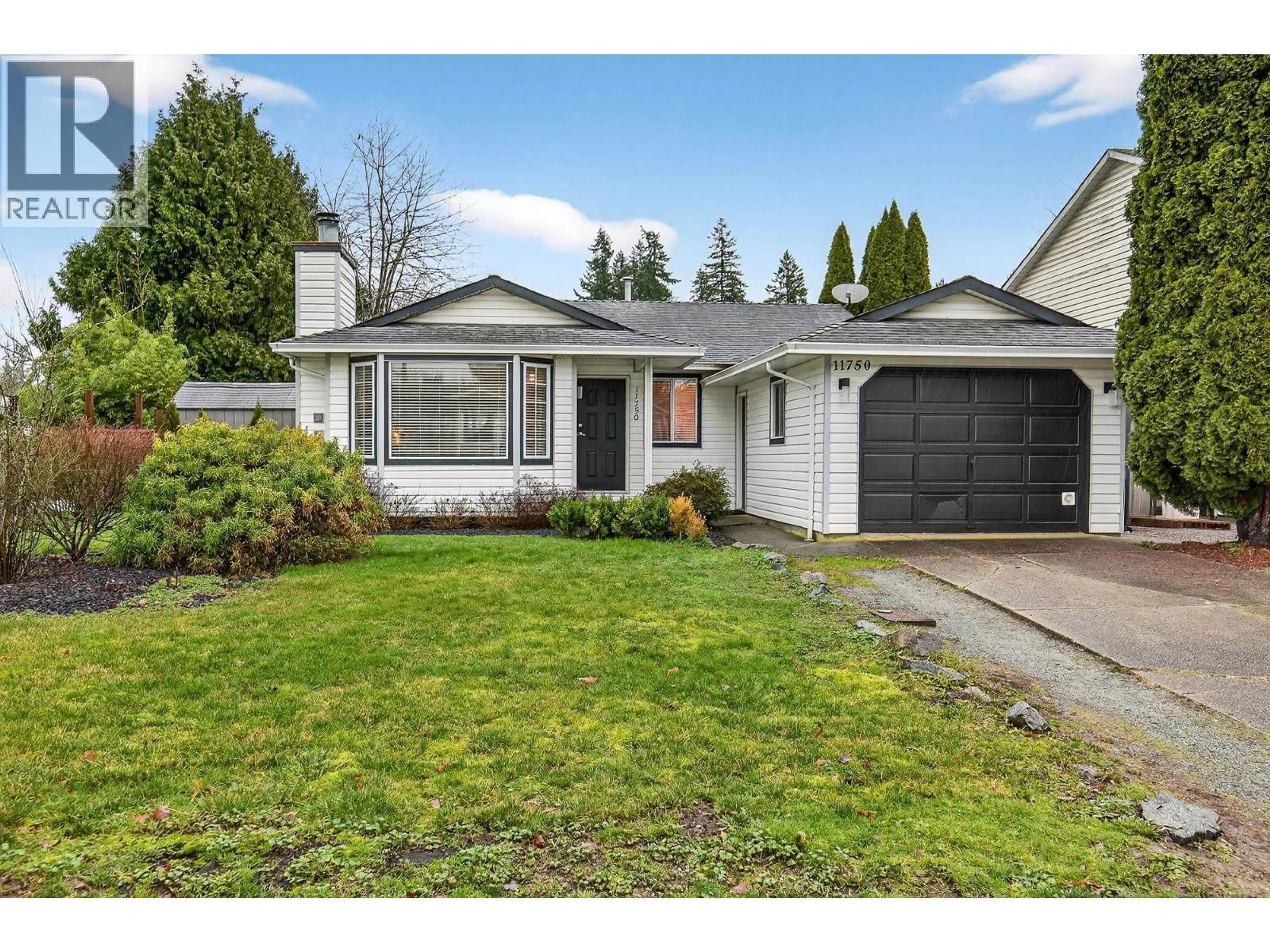 Home with vinyl exterior material, street for 11750 GLENHURST STREET, Maple Ridge British Columbia V2X0B9