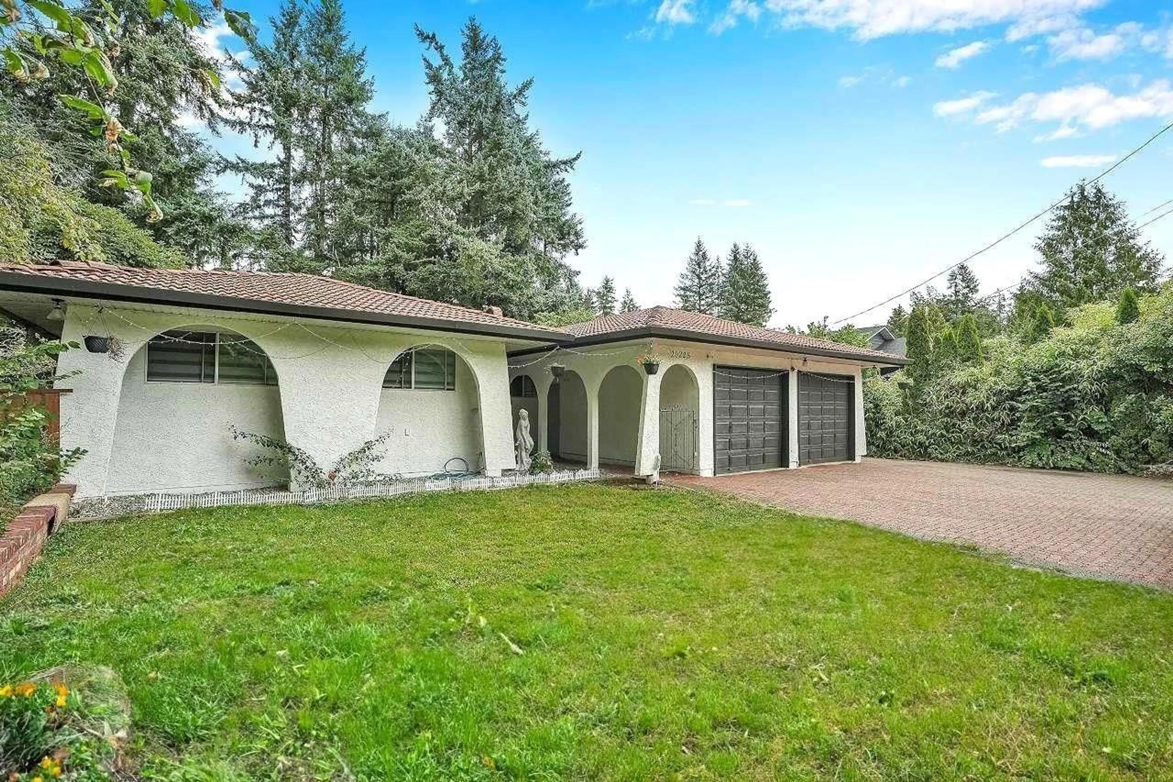 Unknown for 20225 40 AVENUE, Langley British Columbia V3A2W8