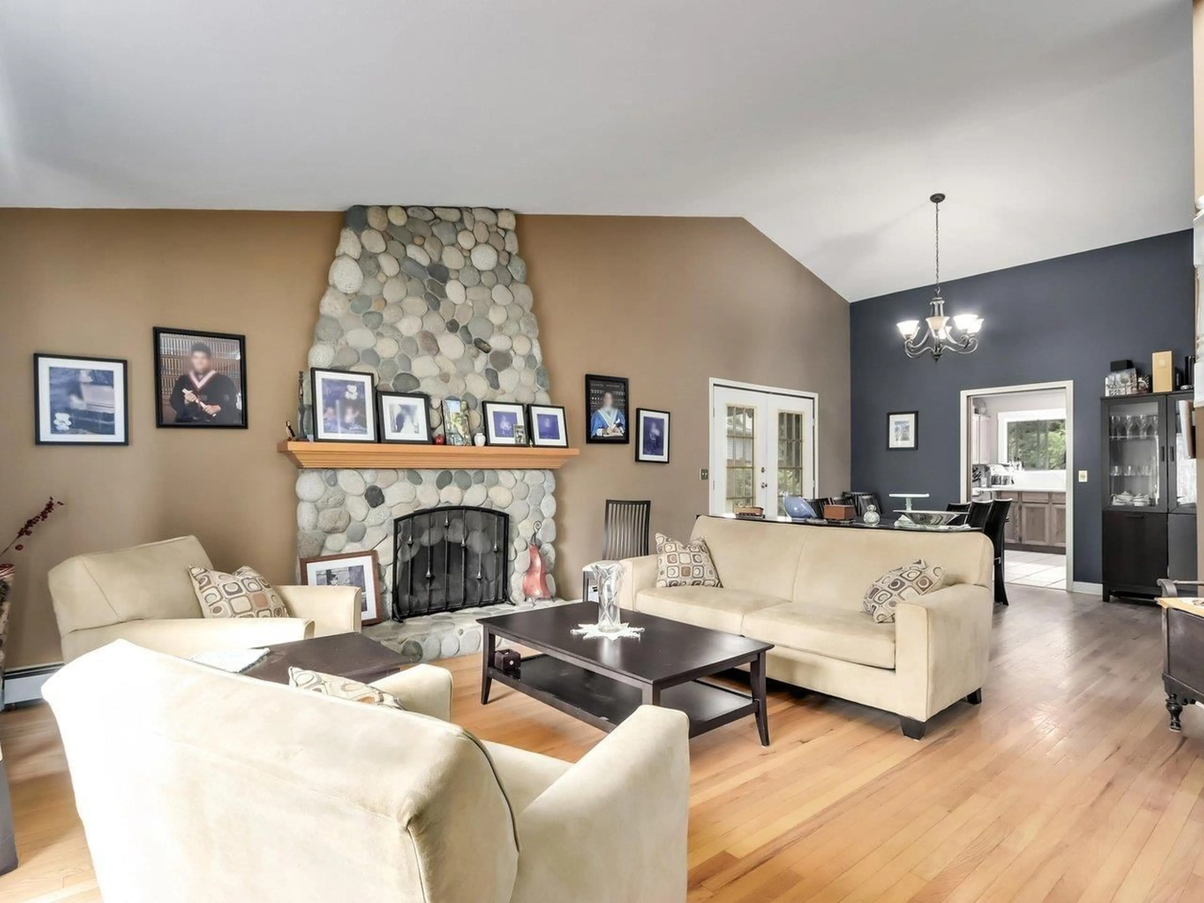 Living room with furniture, unknown for 7361 149A STREET, Surrey British Columbia V3S3H4