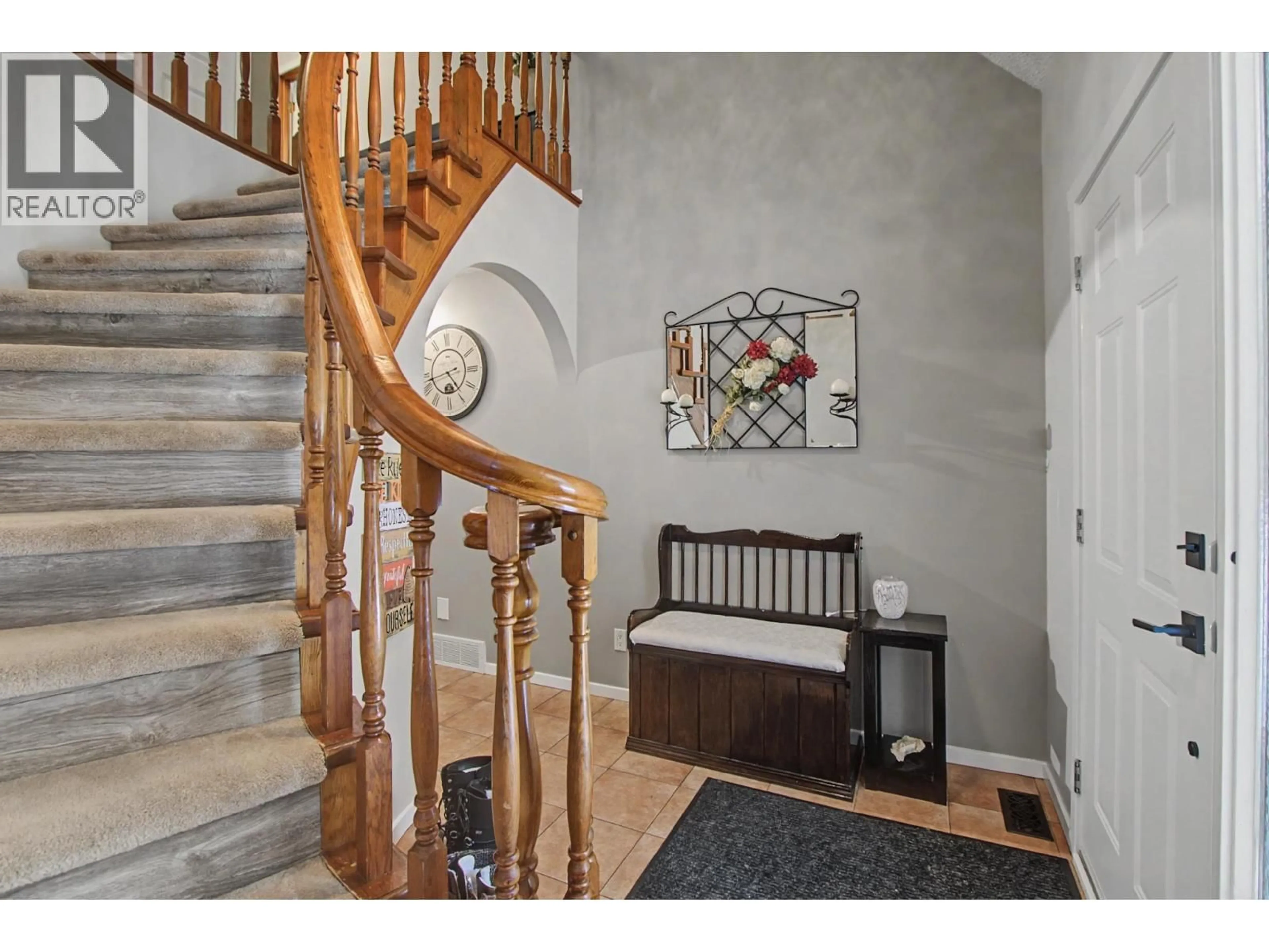 Indoor entryway for 9985 PRODAHL ROAD, Prince George British Columbia V2K5M3