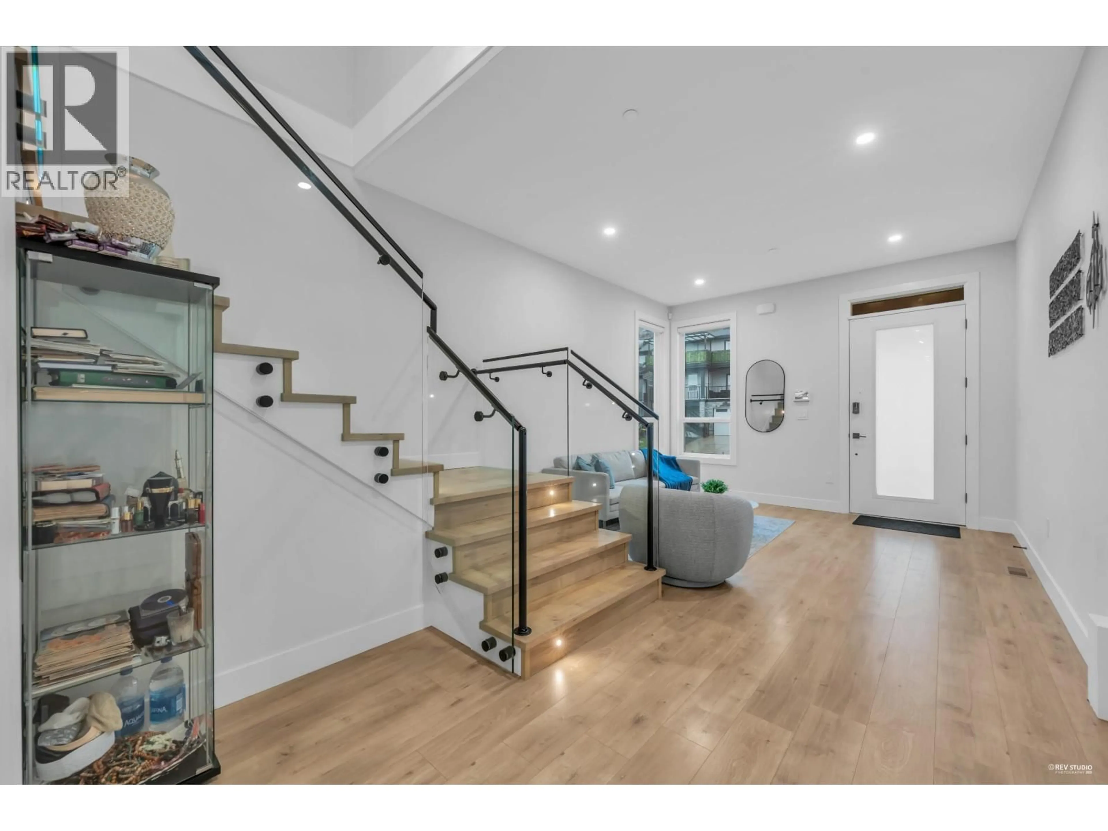 Unknown for 10509 MCVEETY STREET, Maple Ridge British Columbia V2W0K3