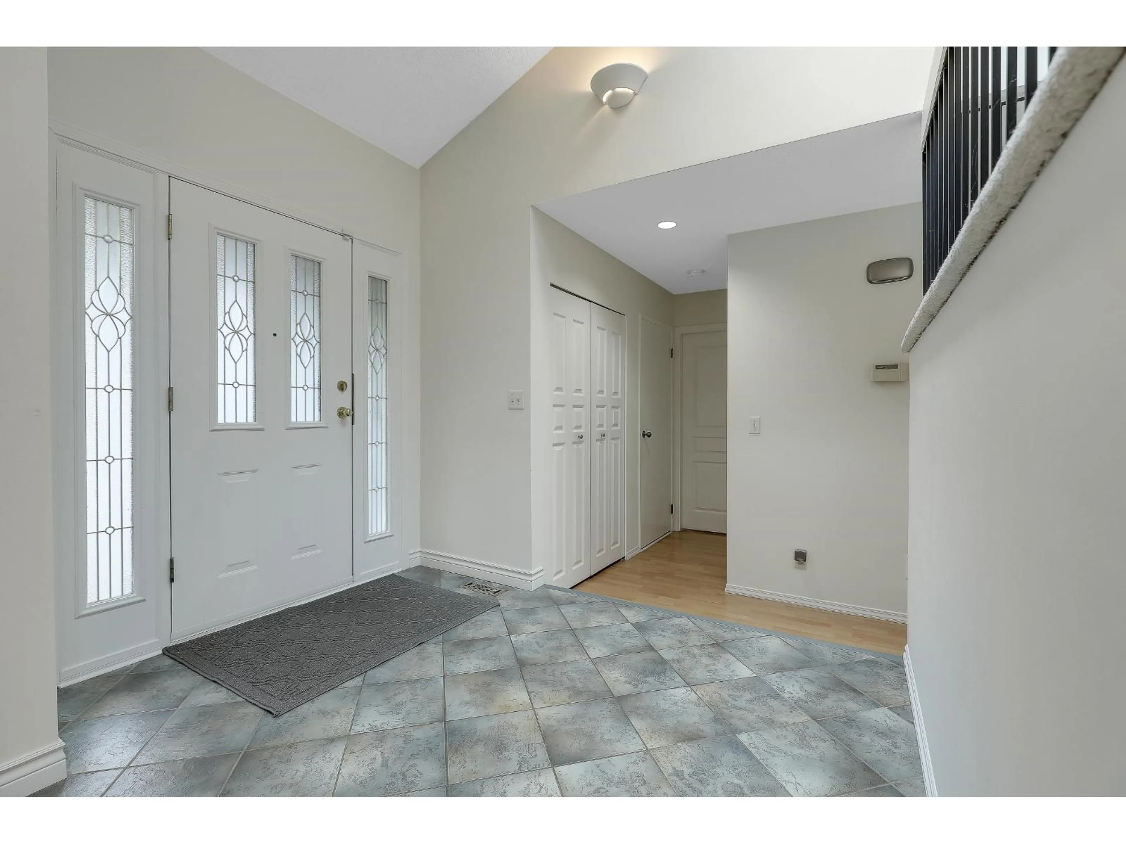 Indoor entryway for 7181 BLAKE DRIVE, Delta British Columbia V4E2W5