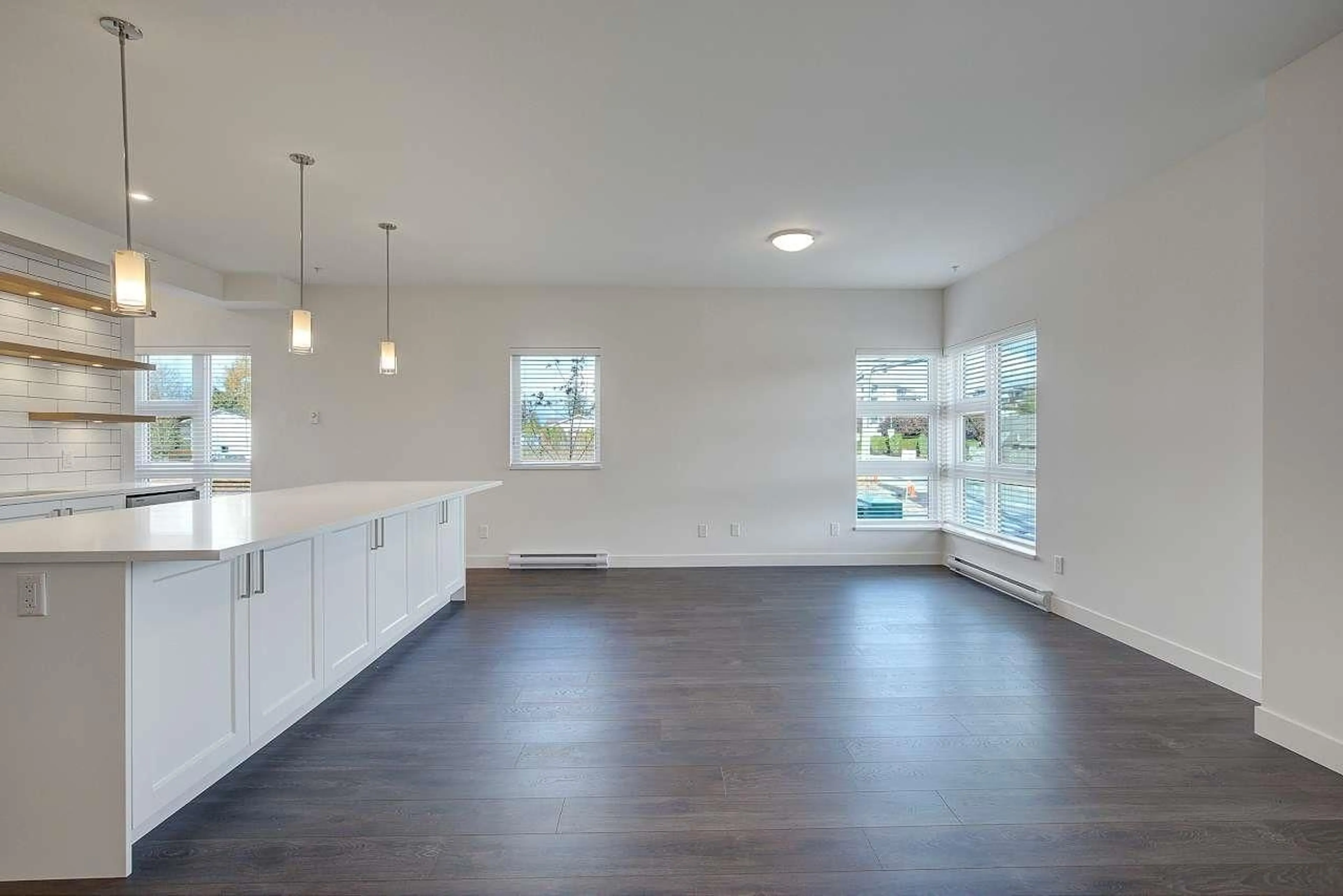 Open concept kitchen, unknown for 2 - 1419 MCCALLUM ROAD, Abbotsford British Columbia V2S8B2