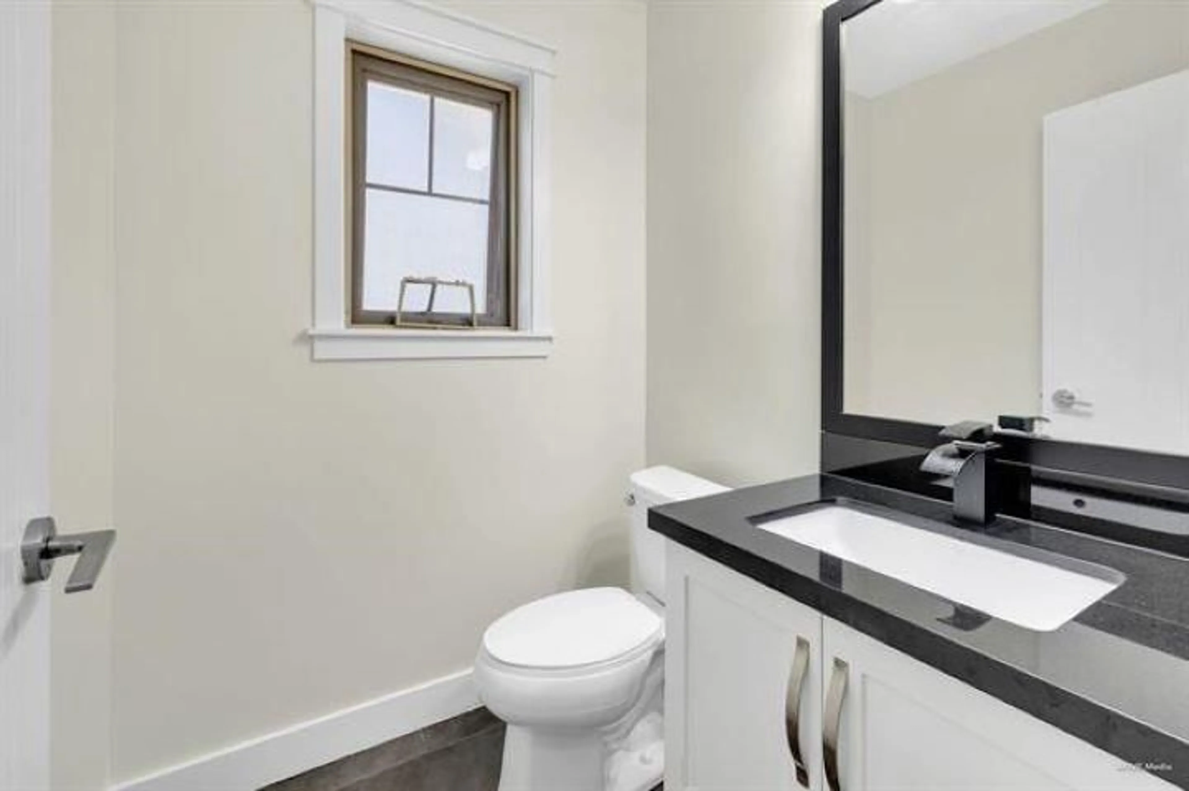 Standard bathroom, unknown for 110 - 13368 72 AVENUE, Surrey British Columbia V3W2N6