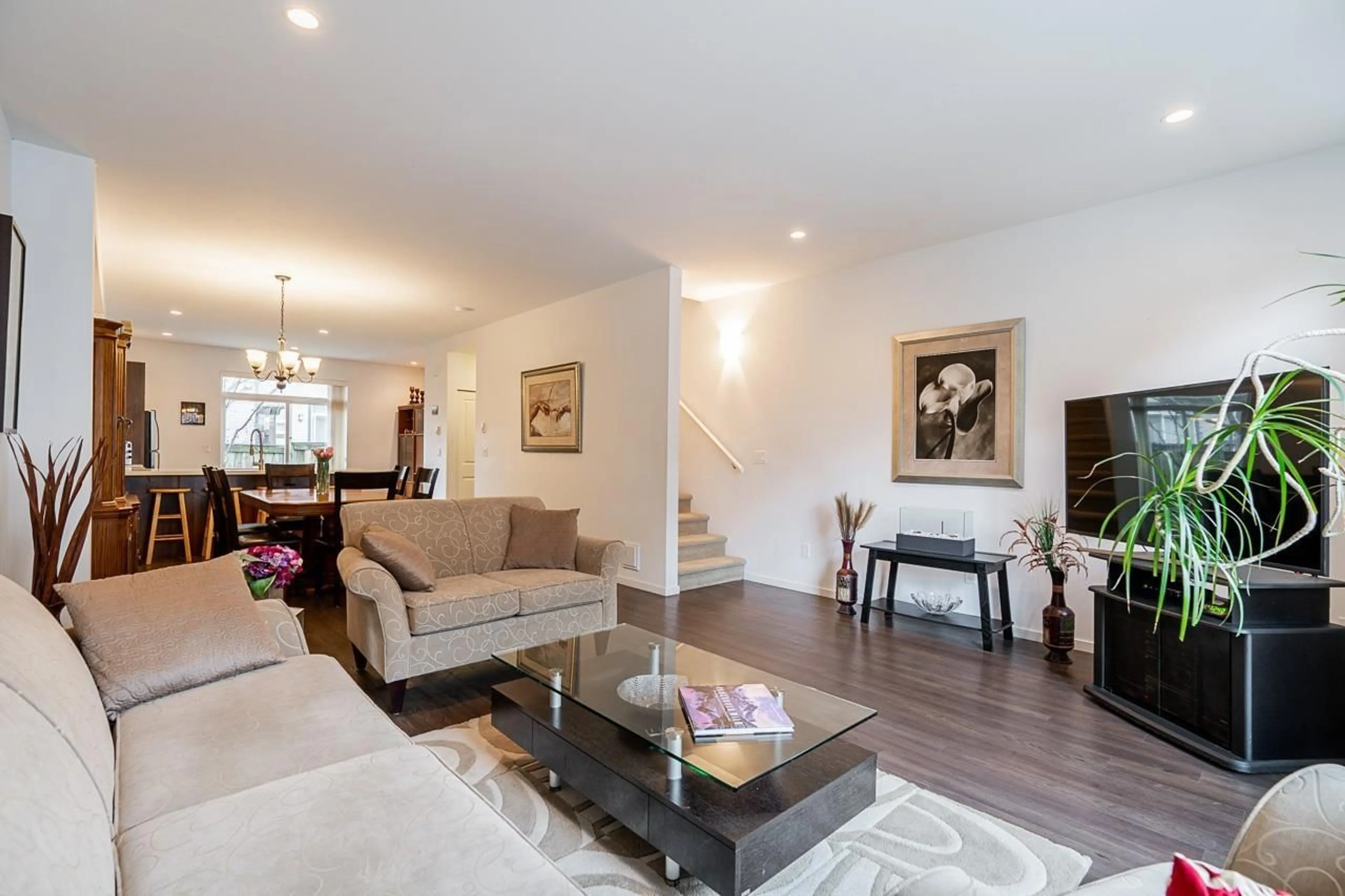 Living room with furniture, unknown for 7 - 6895 188 STREET, Surrey British Columbia V4N6M3