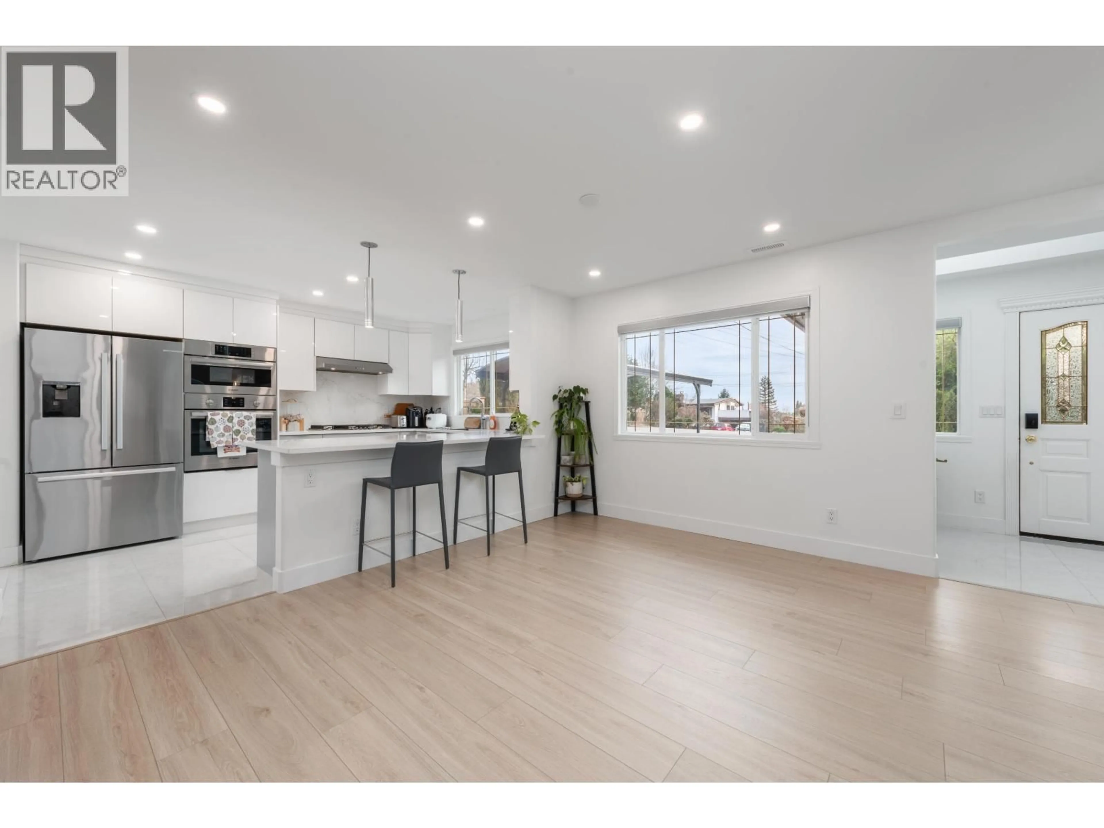 Open concept kitchen, unknown for 103 - 1334 CHARLAND AVENUE, Coquitlam British Columbia V3K3L3