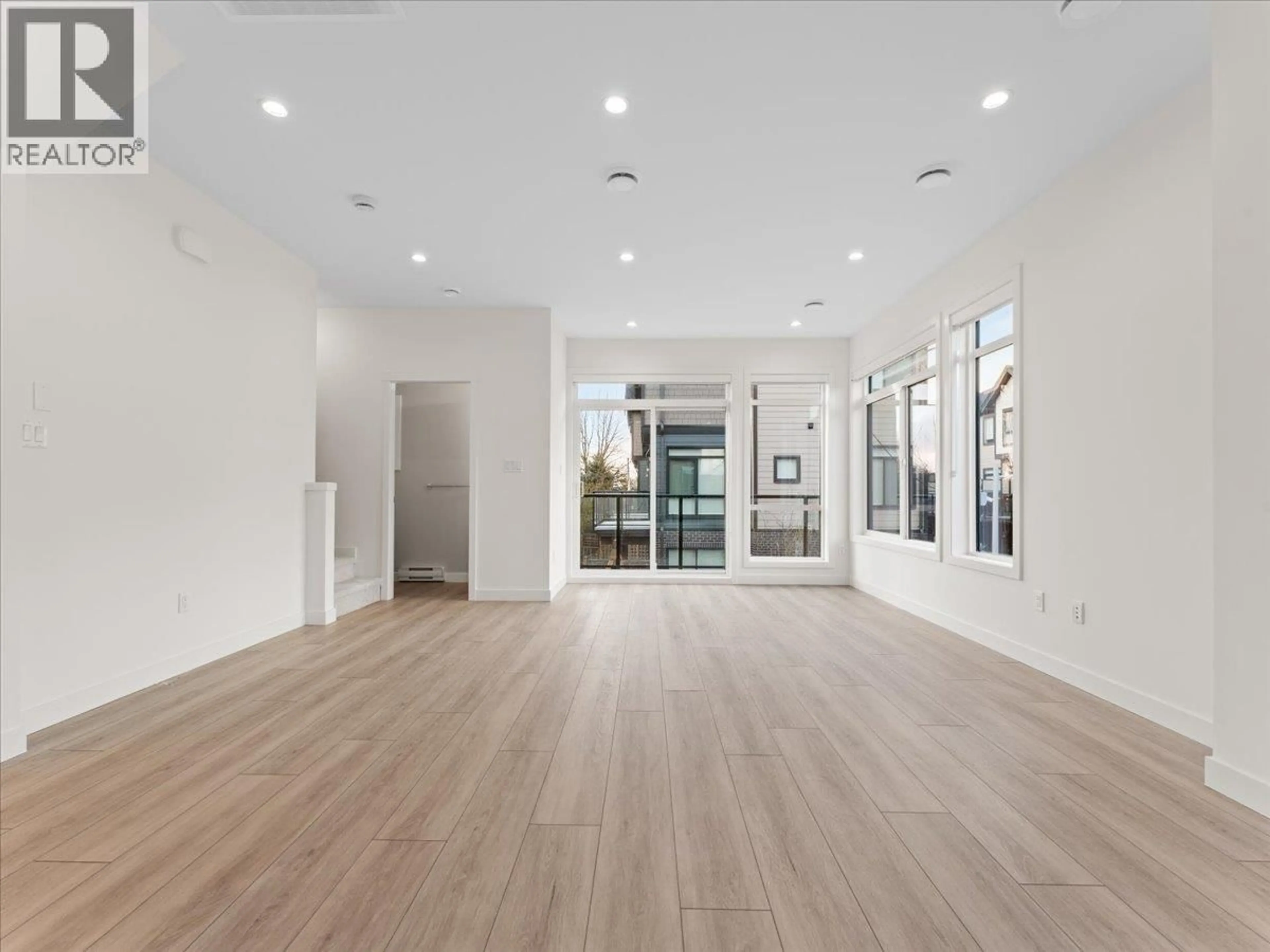 Unknown for 34 - 4337 BOUNDARY ROAD, Richmond British Columbia V6V0C4