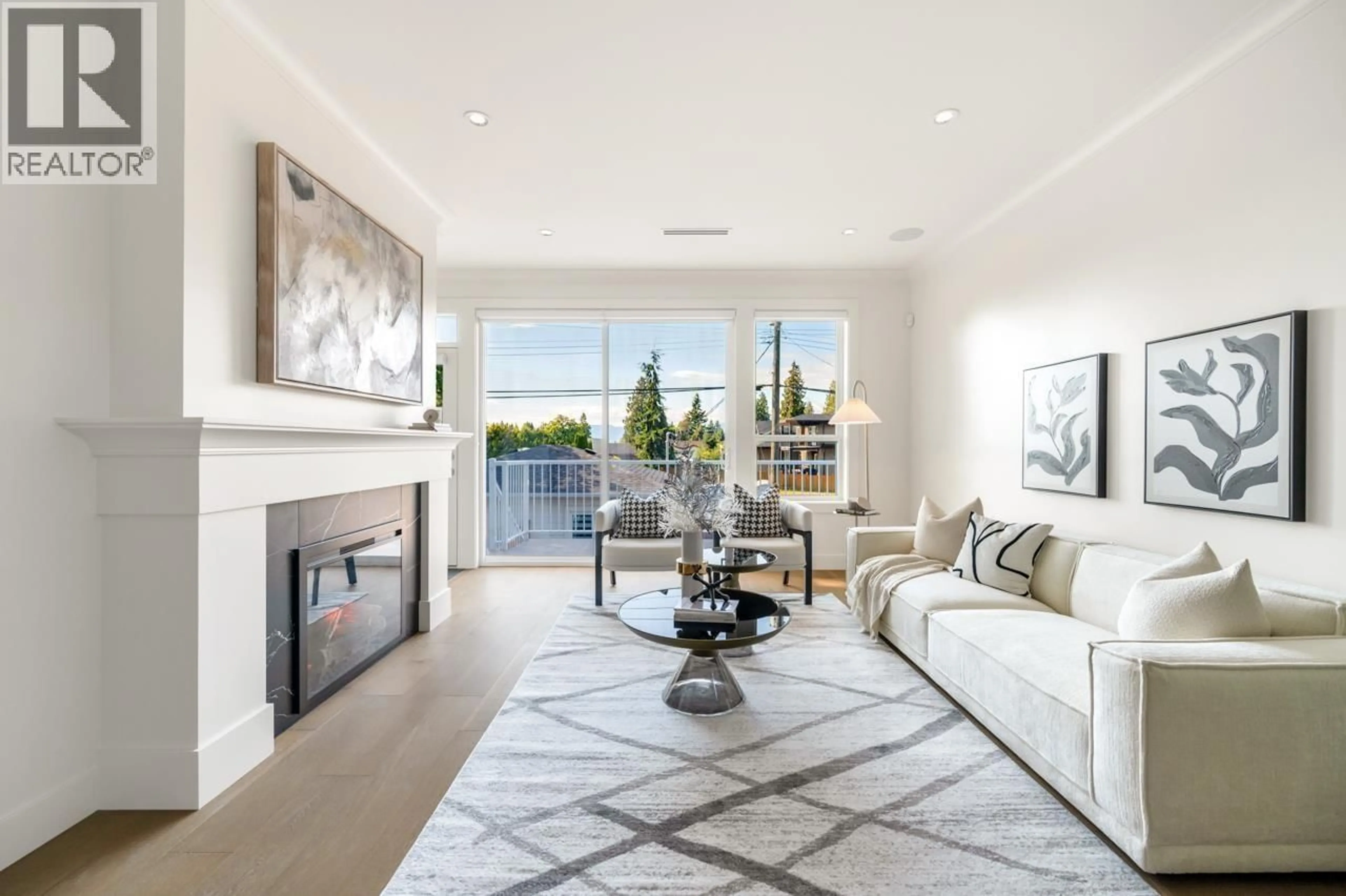 Living room with furniture, unknown for 7381 IMPERIAL STREET, Burnaby British Columbia V5E1N8