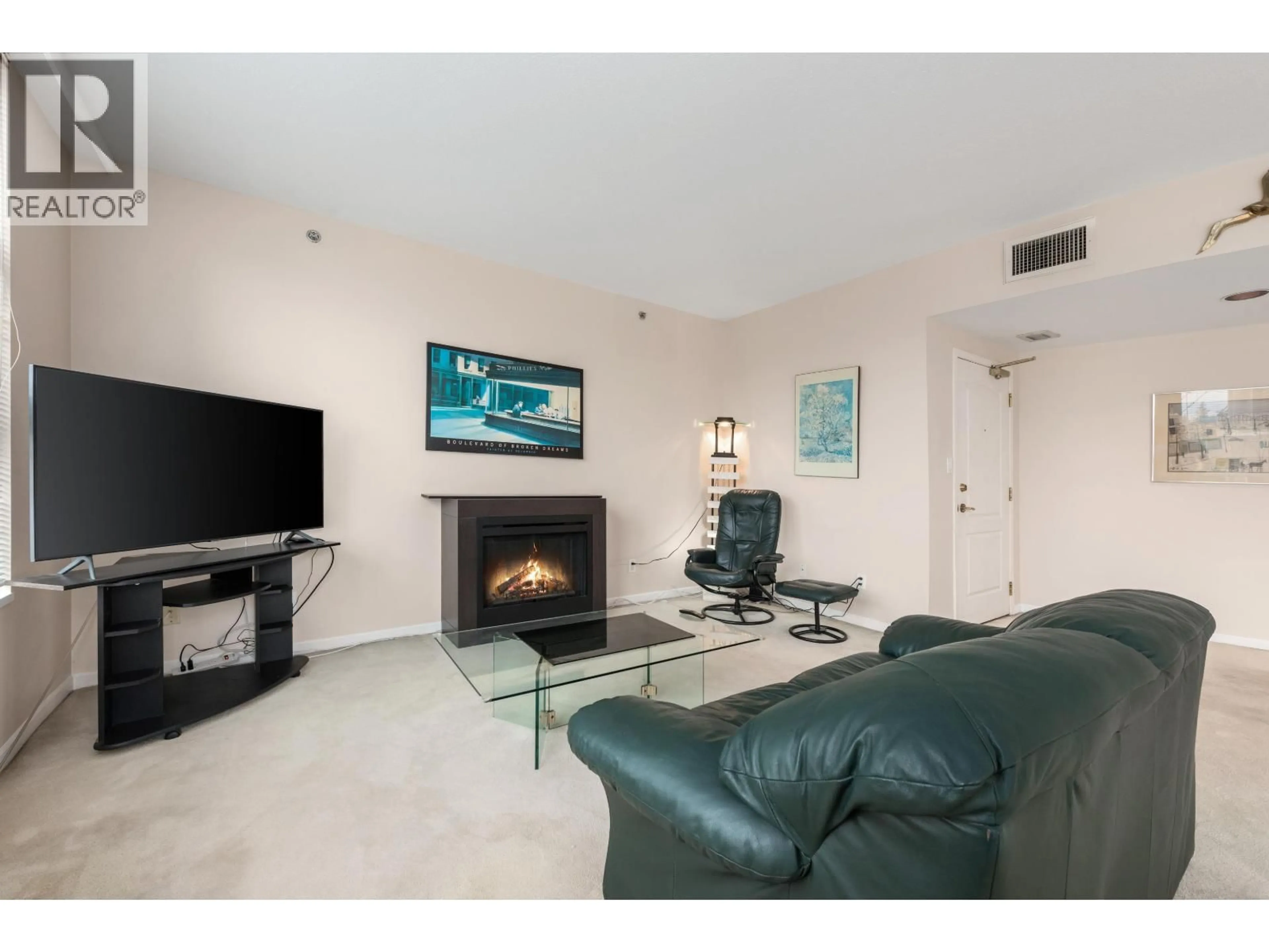 Home theater for 201 - 1788 GEORGIA STREET, Vancouver British Columbia V6G2V7