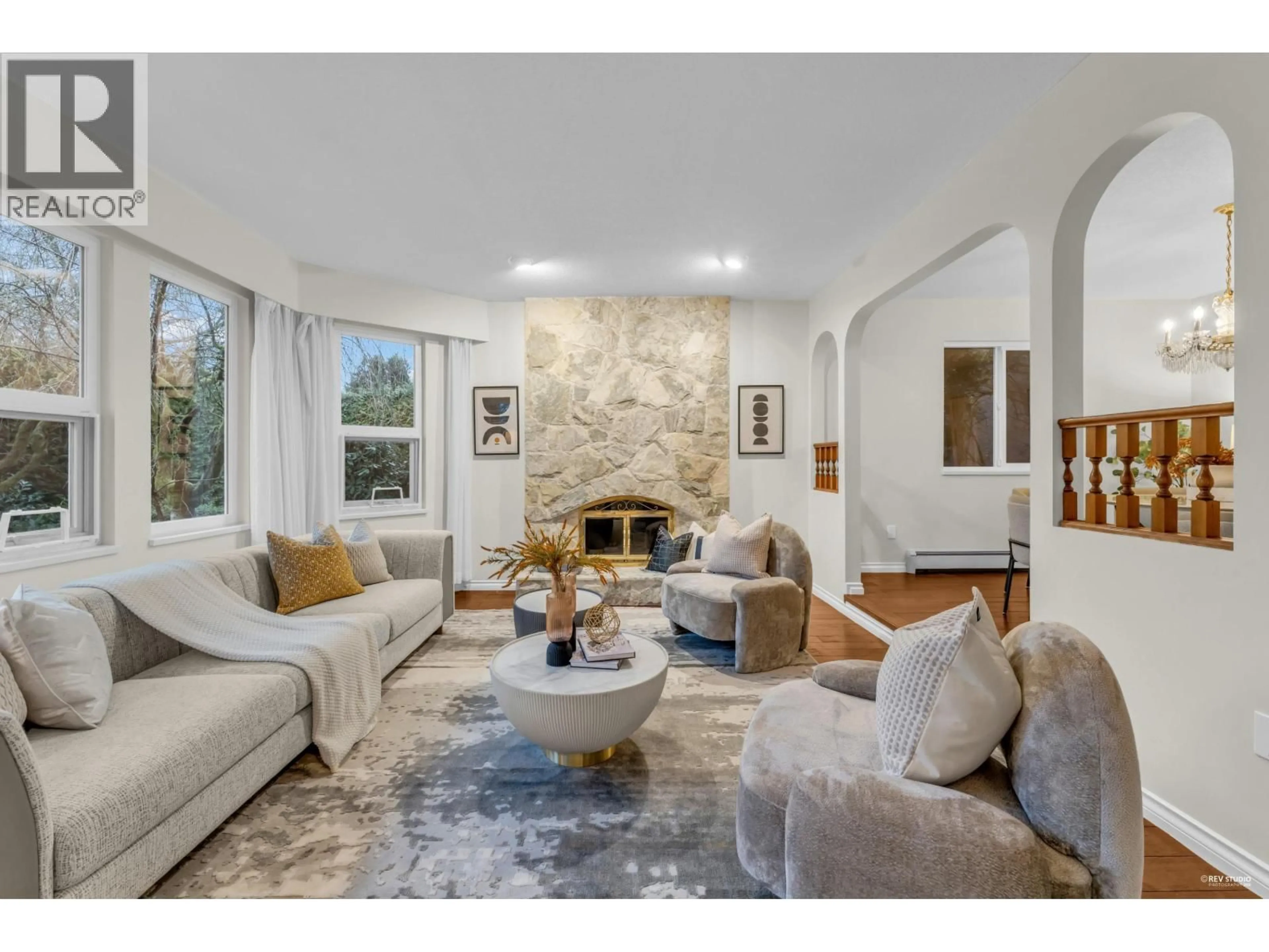 Living room with furniture, unknown for 3661 BLENHEIM STREET, Vancouver British Columbia V6L2Y1