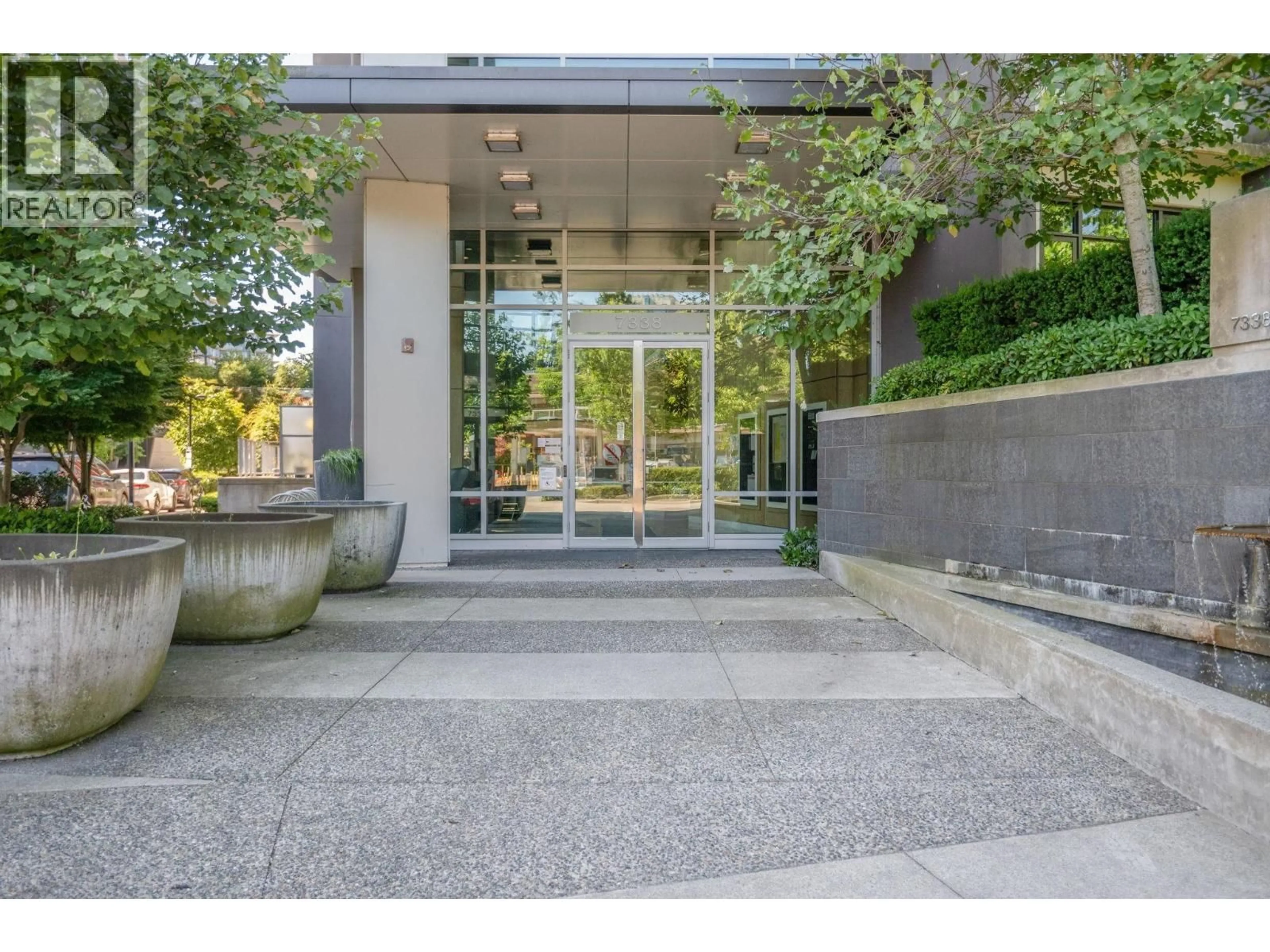 Indoor foyer for 201 - 7328 GOLLNER AVENUE, Richmond British Columbia V6Y0H7