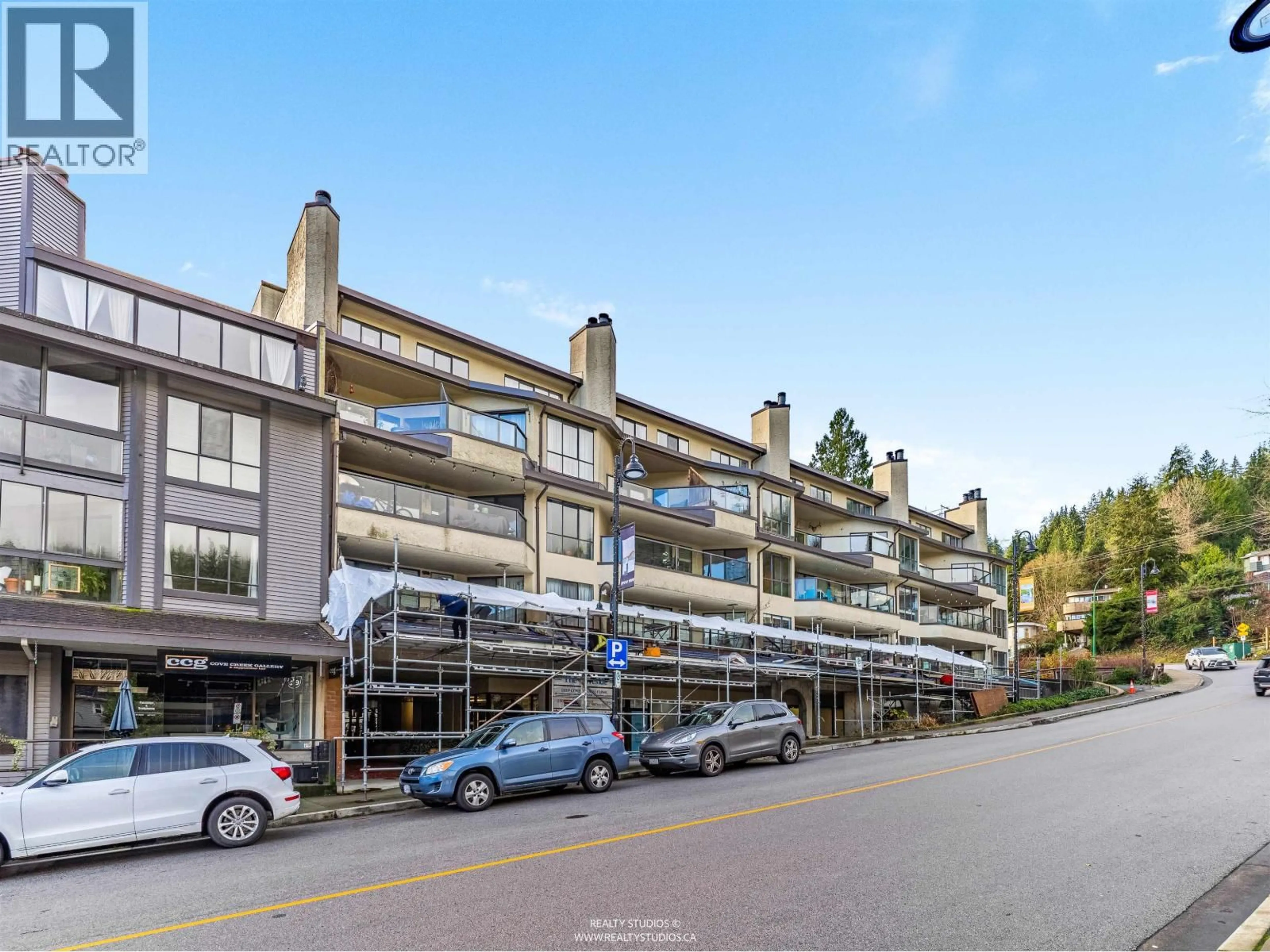 Unknown for 203 - 4323 GALLANT AVENUE, North Vancouver British Columbia V7G2C1