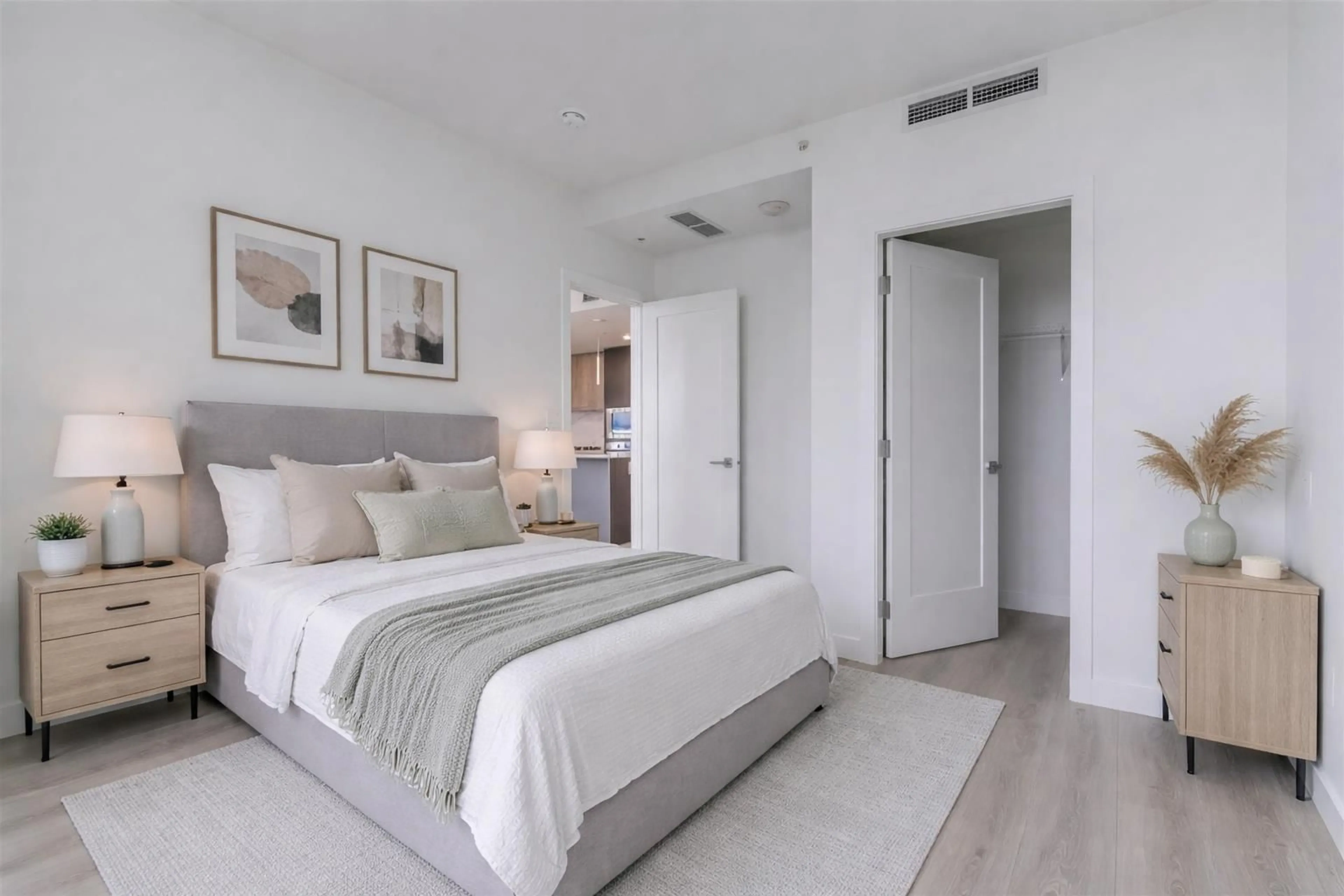 Bedroom with bed, unknown for 2206 - 8551 201 STREET, Langley British Columbia V2Y3Y4