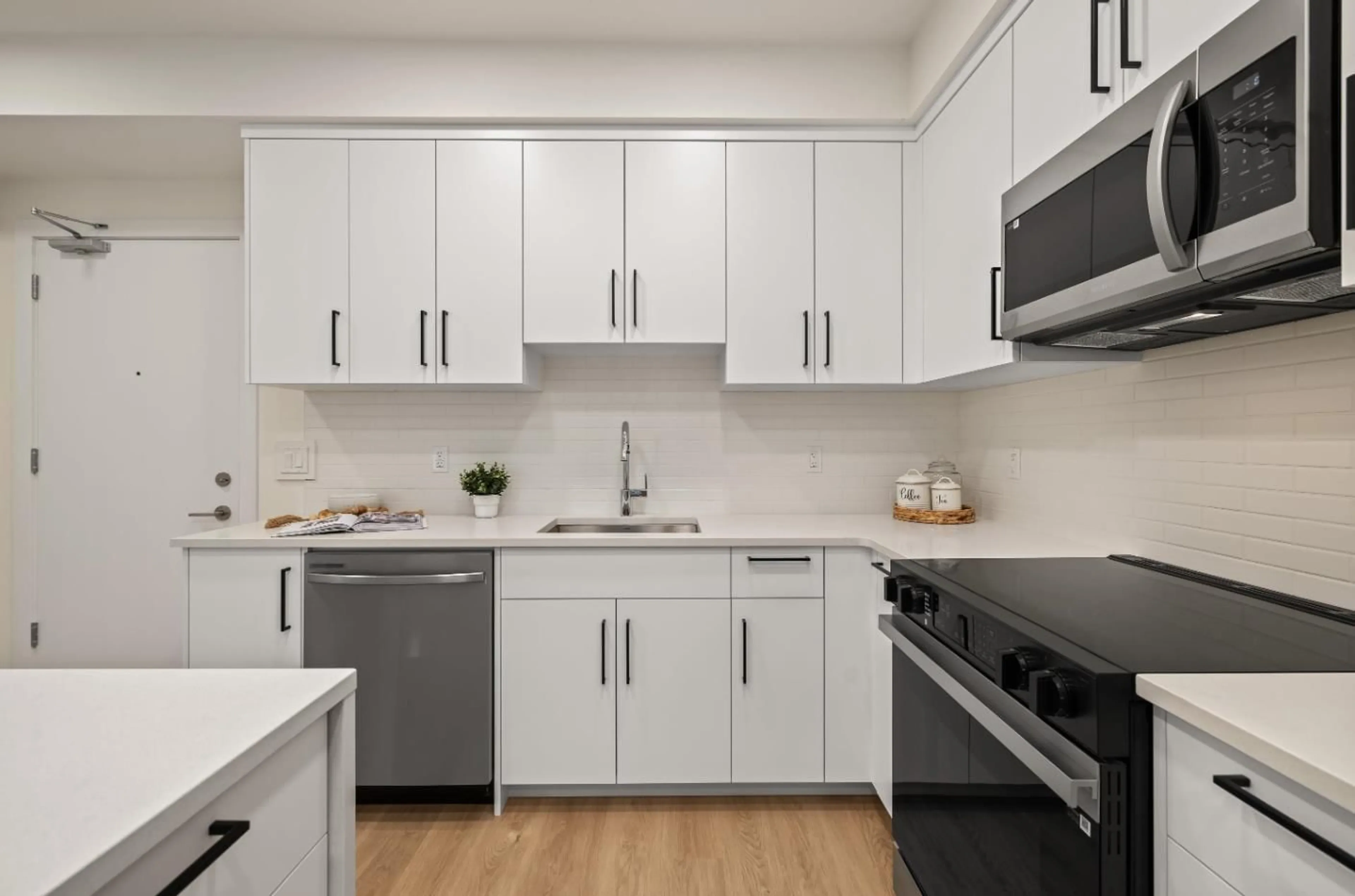 Standard kitchen, unknown for 309 - 33816 SOUTH FRASER WAY, Abbotsford British Columbia V2S0P2