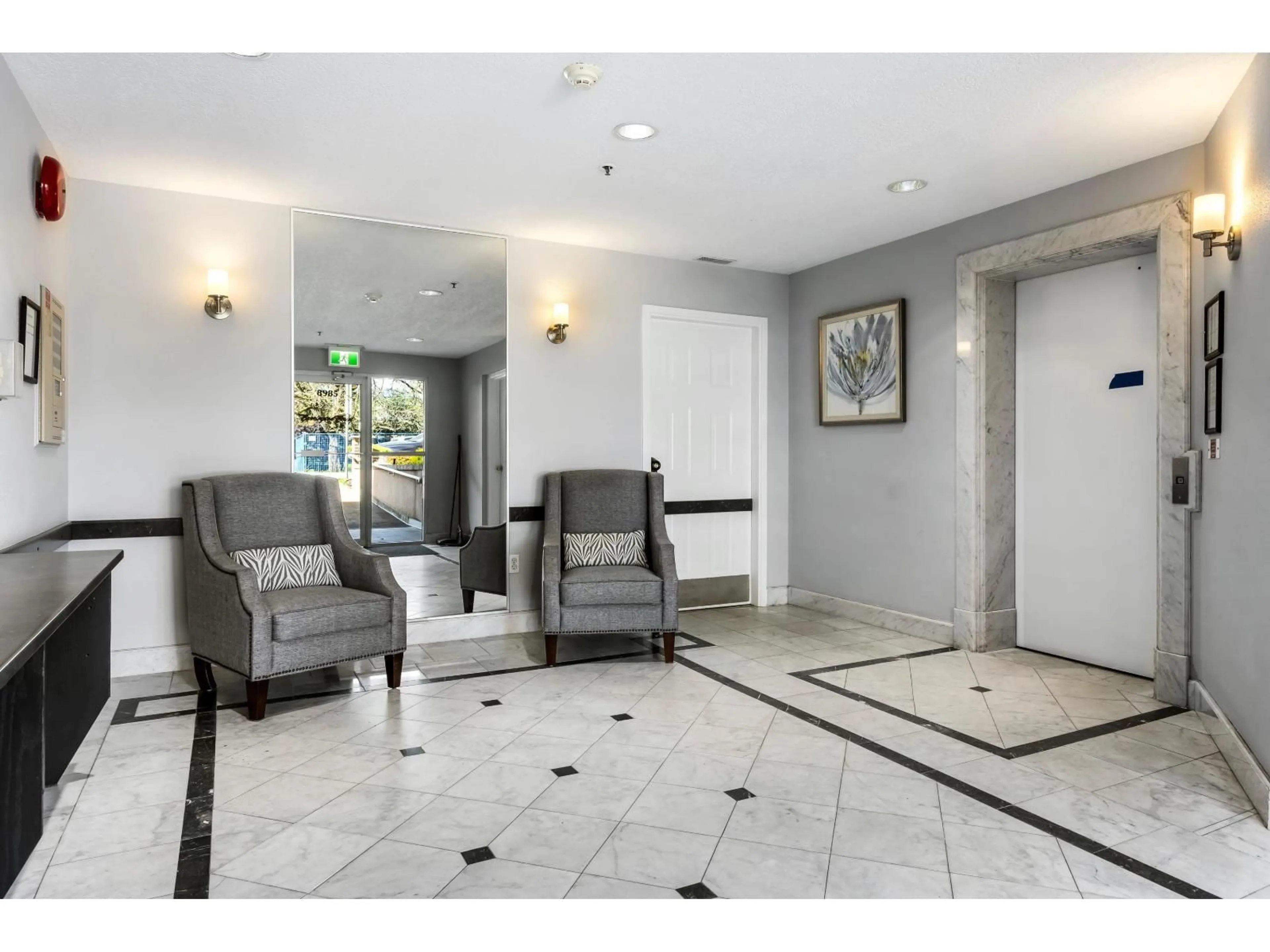 Lobby for 214 - 8985 MARY STREET, Chilliwack British Columbia V2P4J4