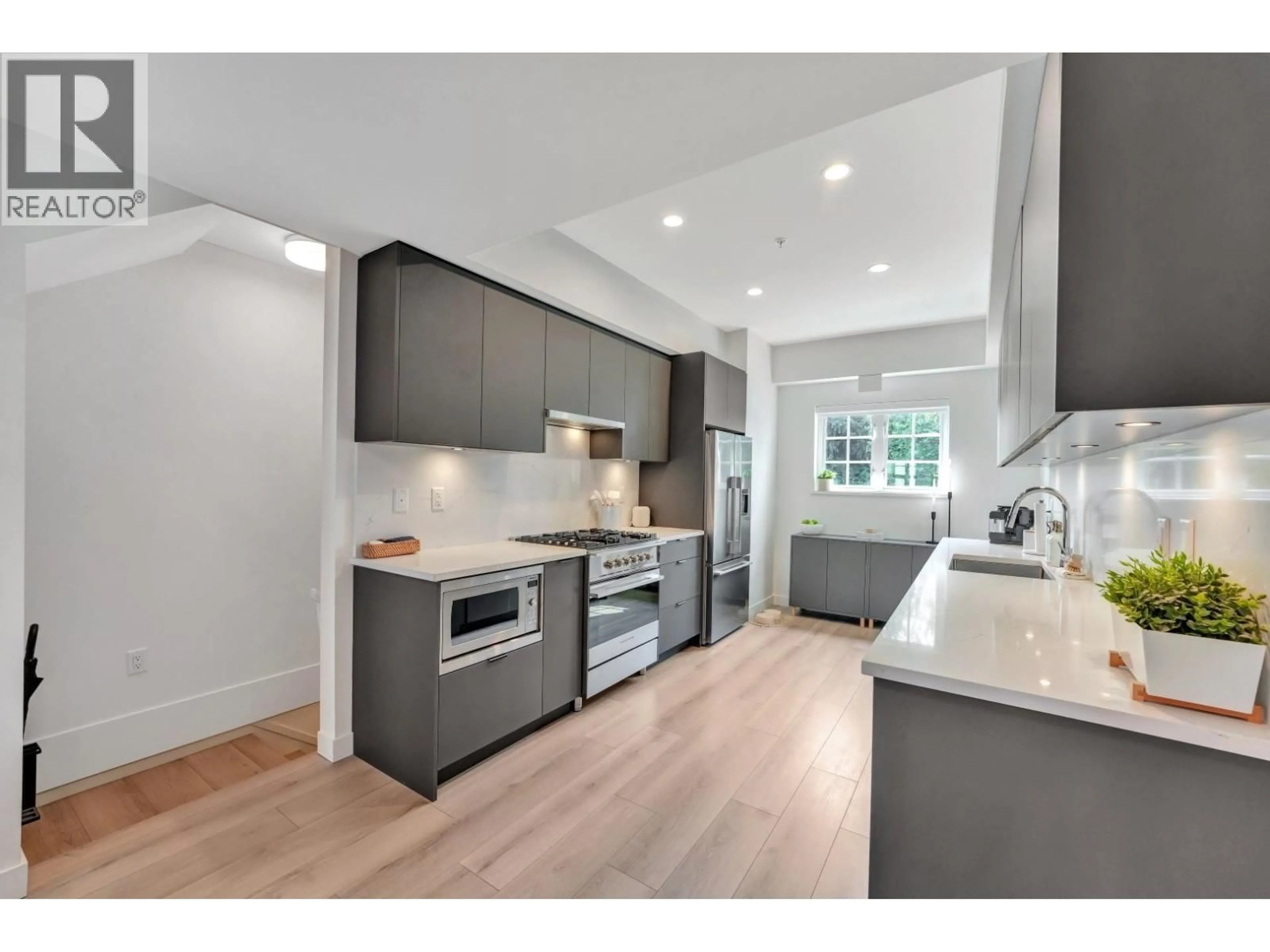 Open concept kitchen, unknown for 207 - 678 FAIRVIEW STREET, Coquitlam British Columbia V3J0N1