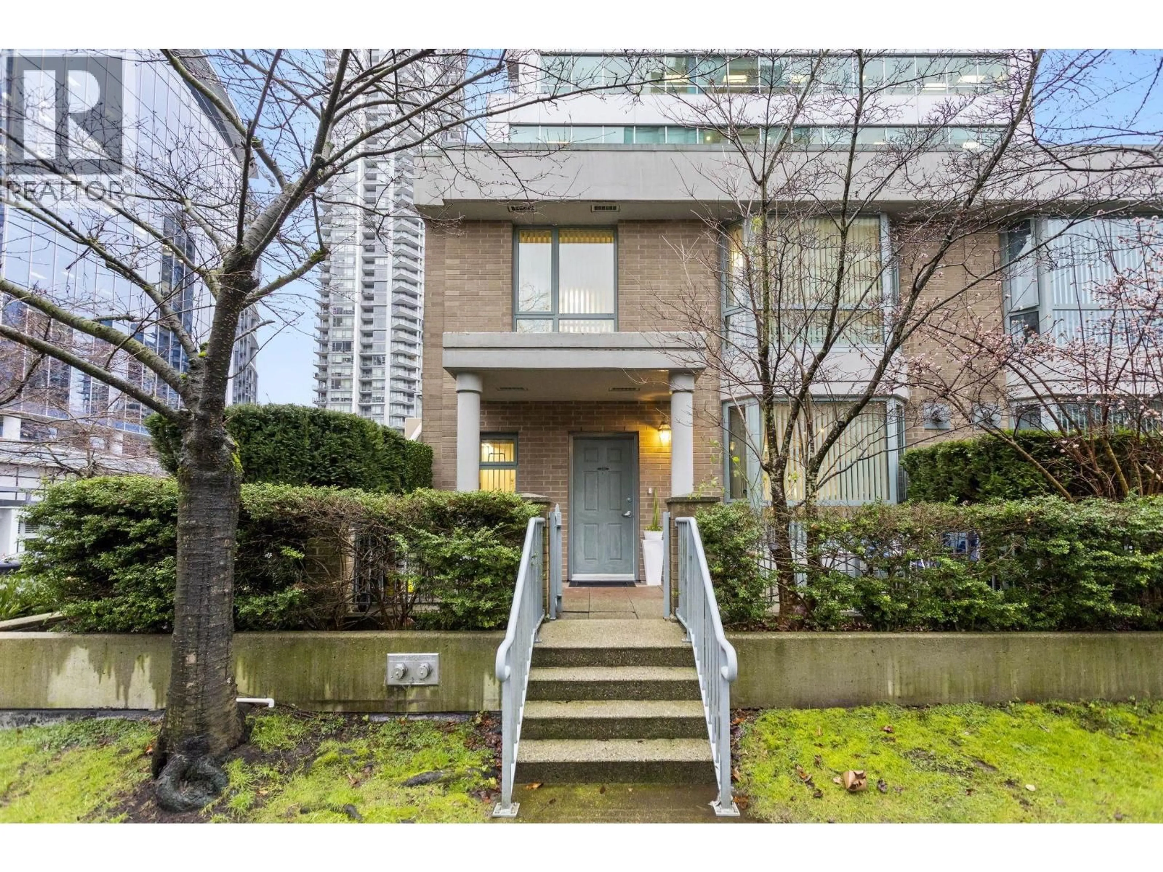 Unknown for TH1 - 1889 ROSSER AVENUE, Burnaby British Columbia V5C6R4