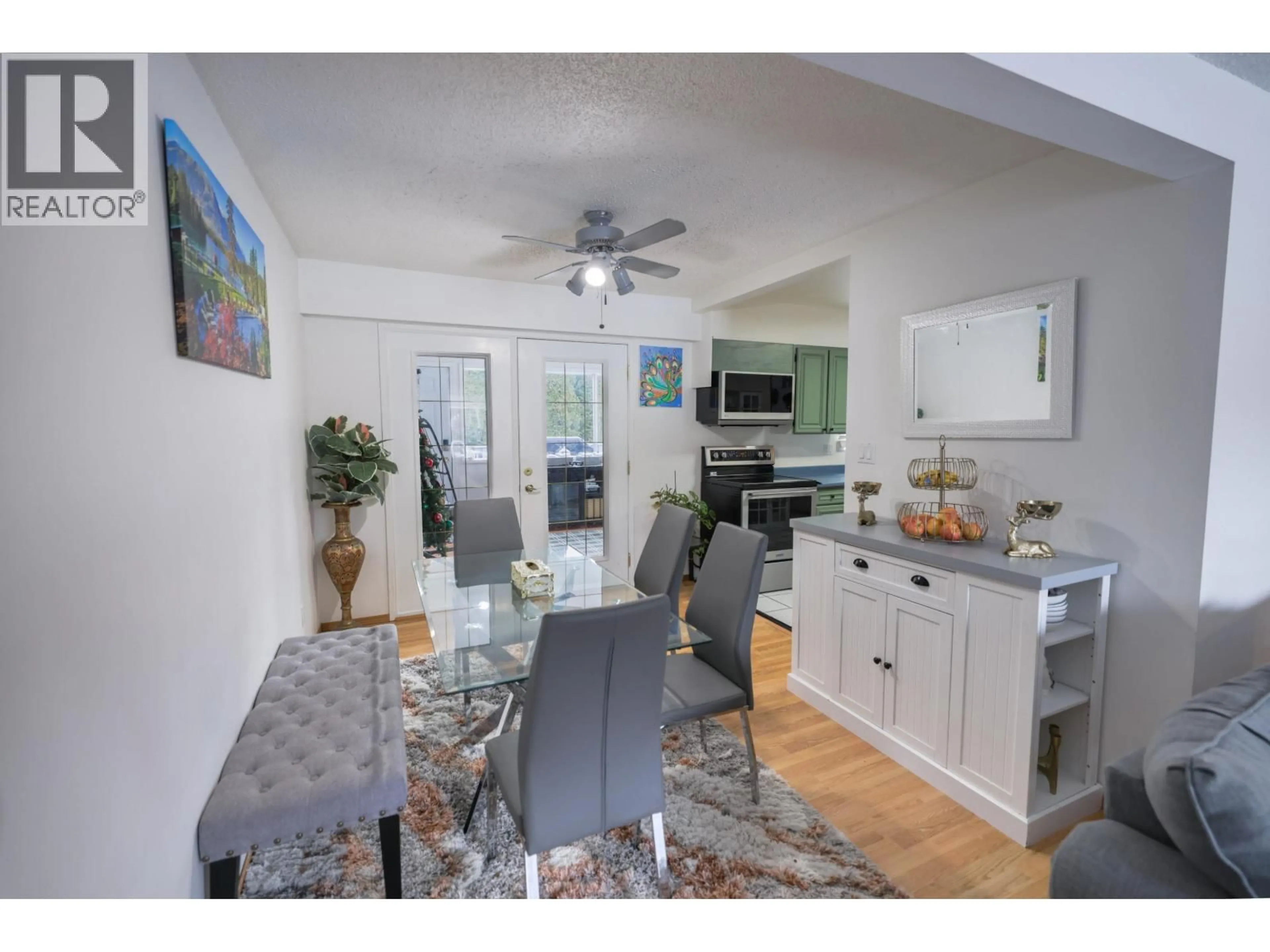 Open concept kitchen, unknown for 7826 REGIS PLACE, Prince George British Columbia V2N3J1