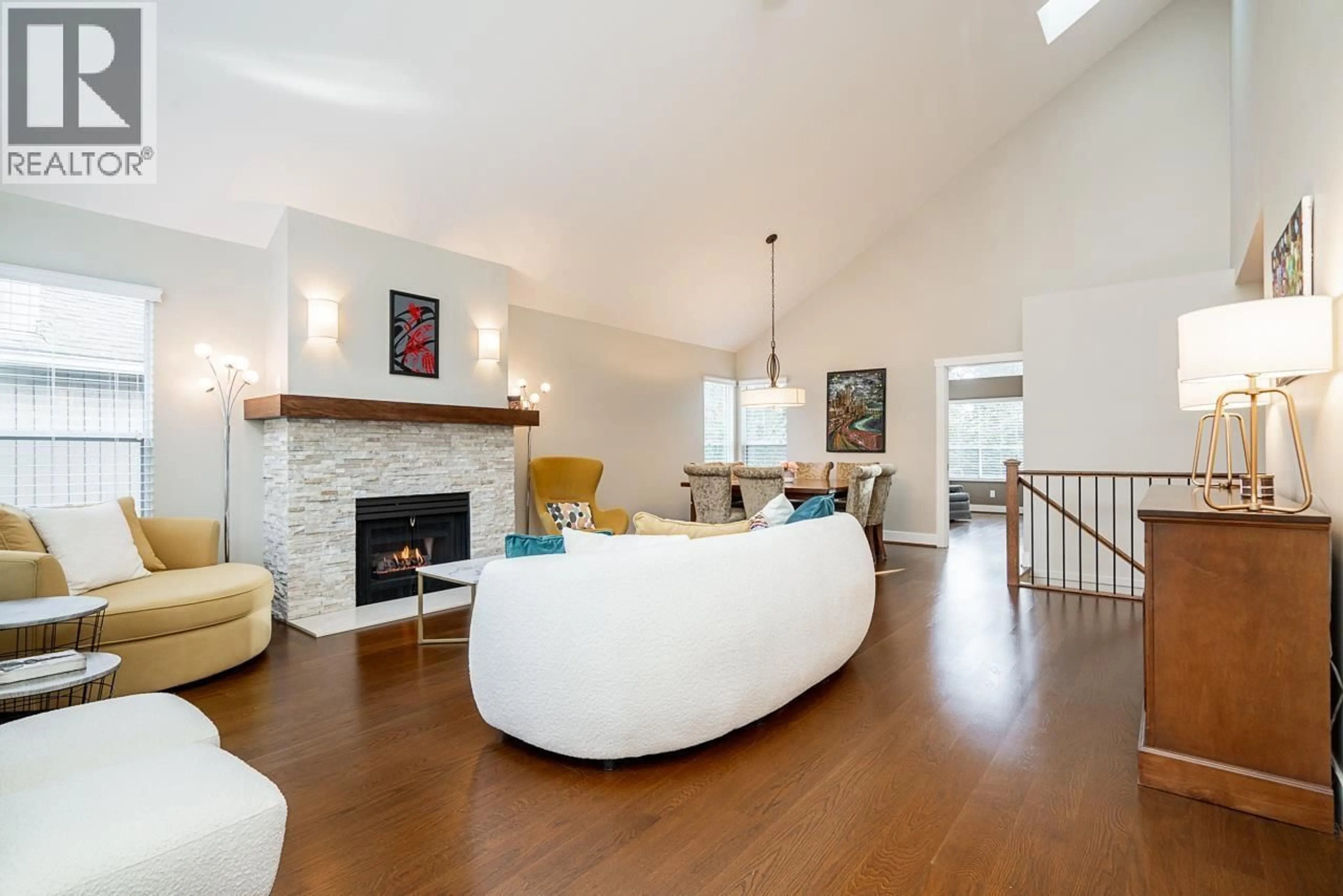 Living room with furniture, unknown for 22 - 4055 INDIAN RIVER DRIVE, North Vancouver British Columbia V7G2R7