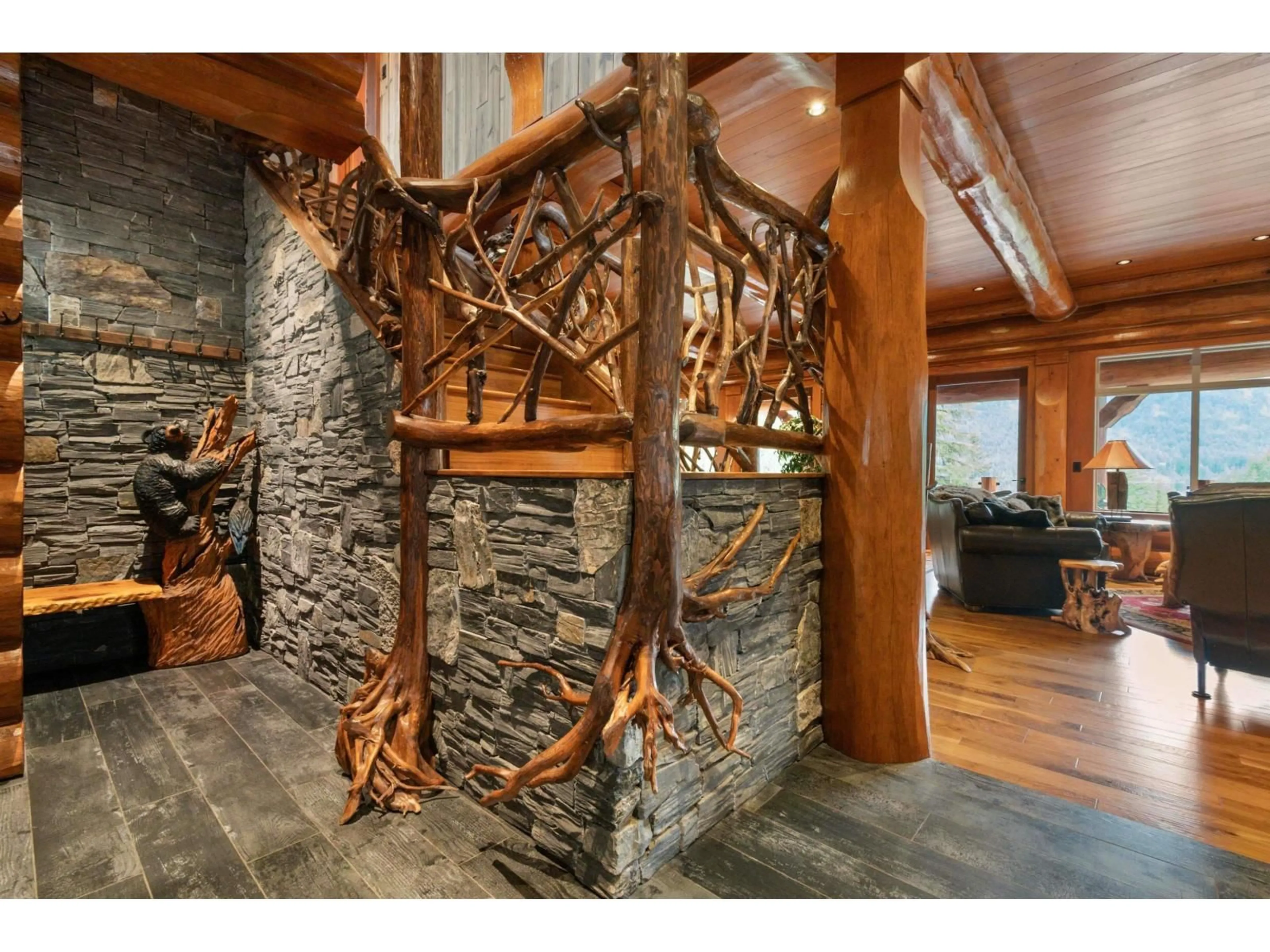 Indoor entryway for 14710 PARKVIEW AVENUE, Sunshine Valley British Columbia V0X1L5