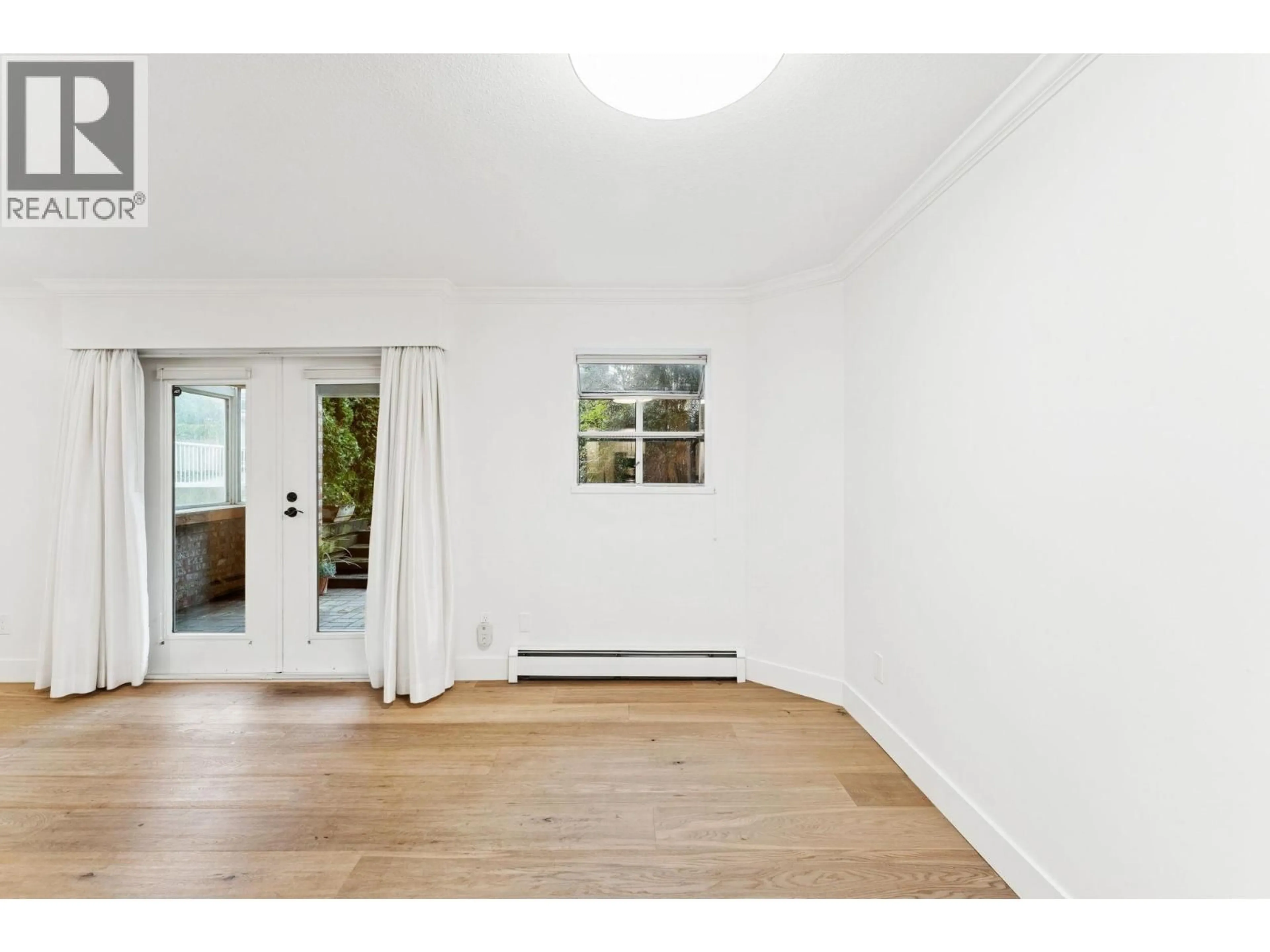 Unknown for 1 - 2110 MARINE DRIVE, West Vancouver British Columbia V7V1K3