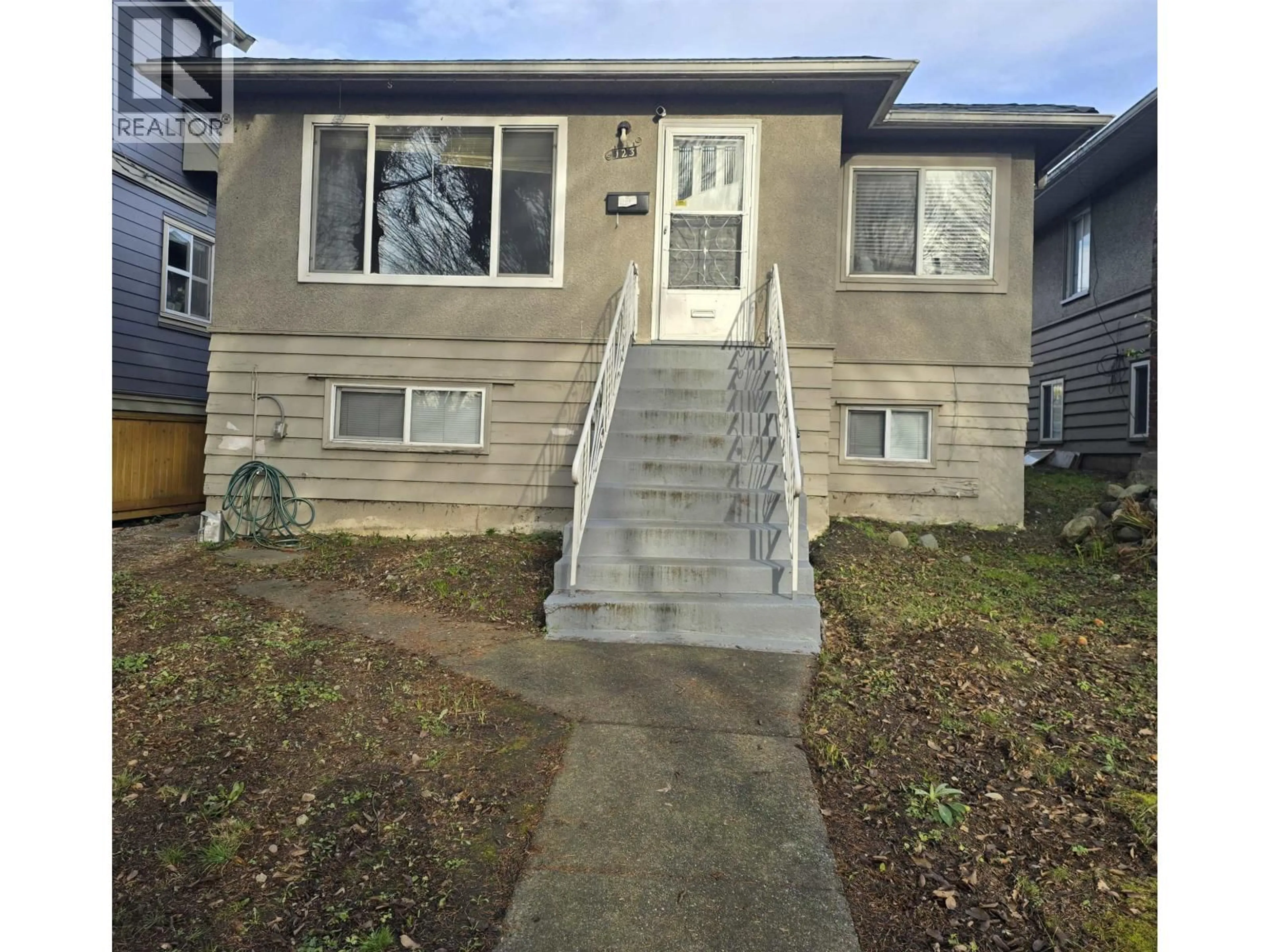 Unknown for 123 64TH AVENUE, Vancouver British Columbia V5X2M3